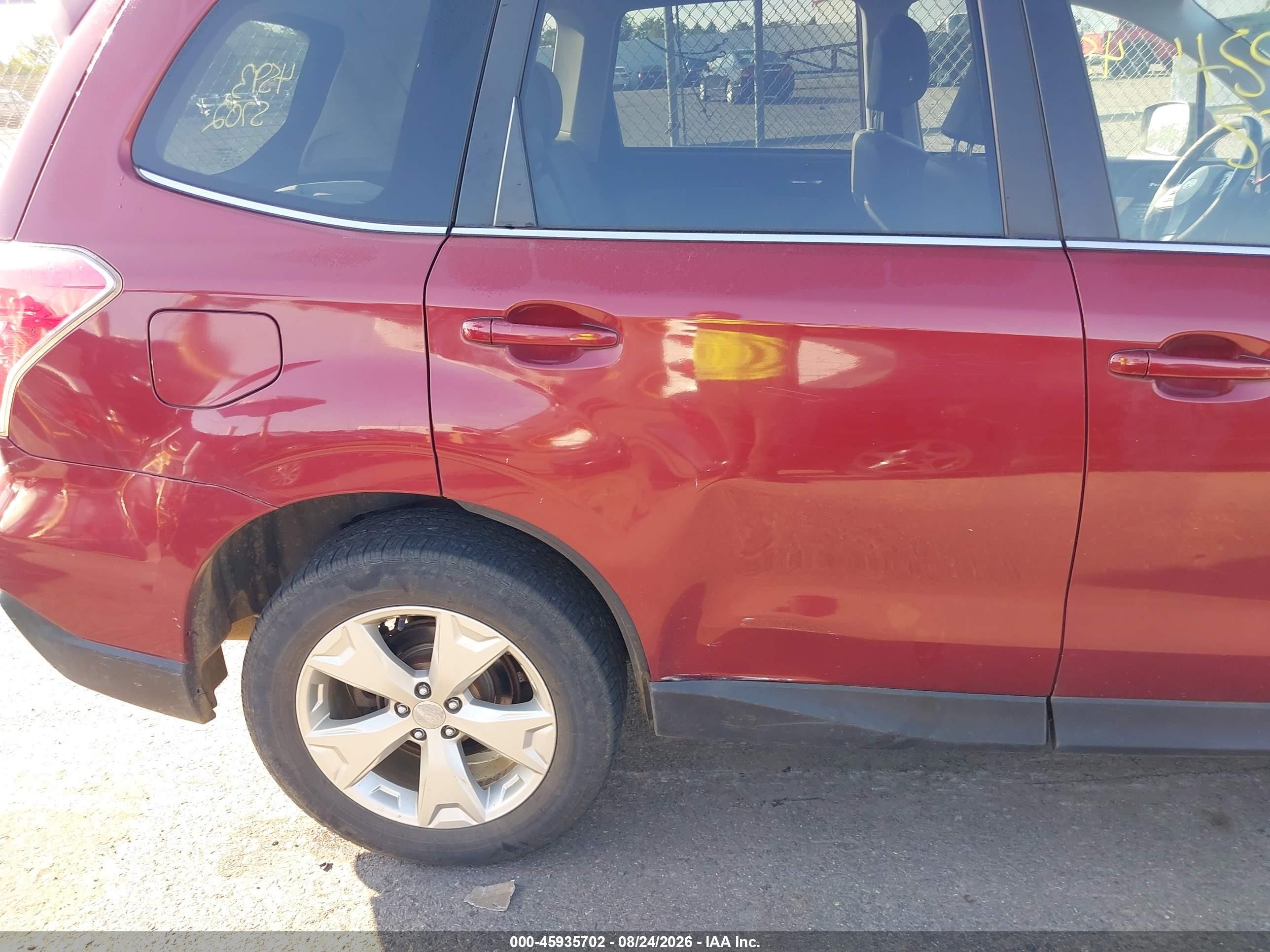 2015 Subaru Forester 2.5i Limited Красный vin: JF2SJAHC8FH545479