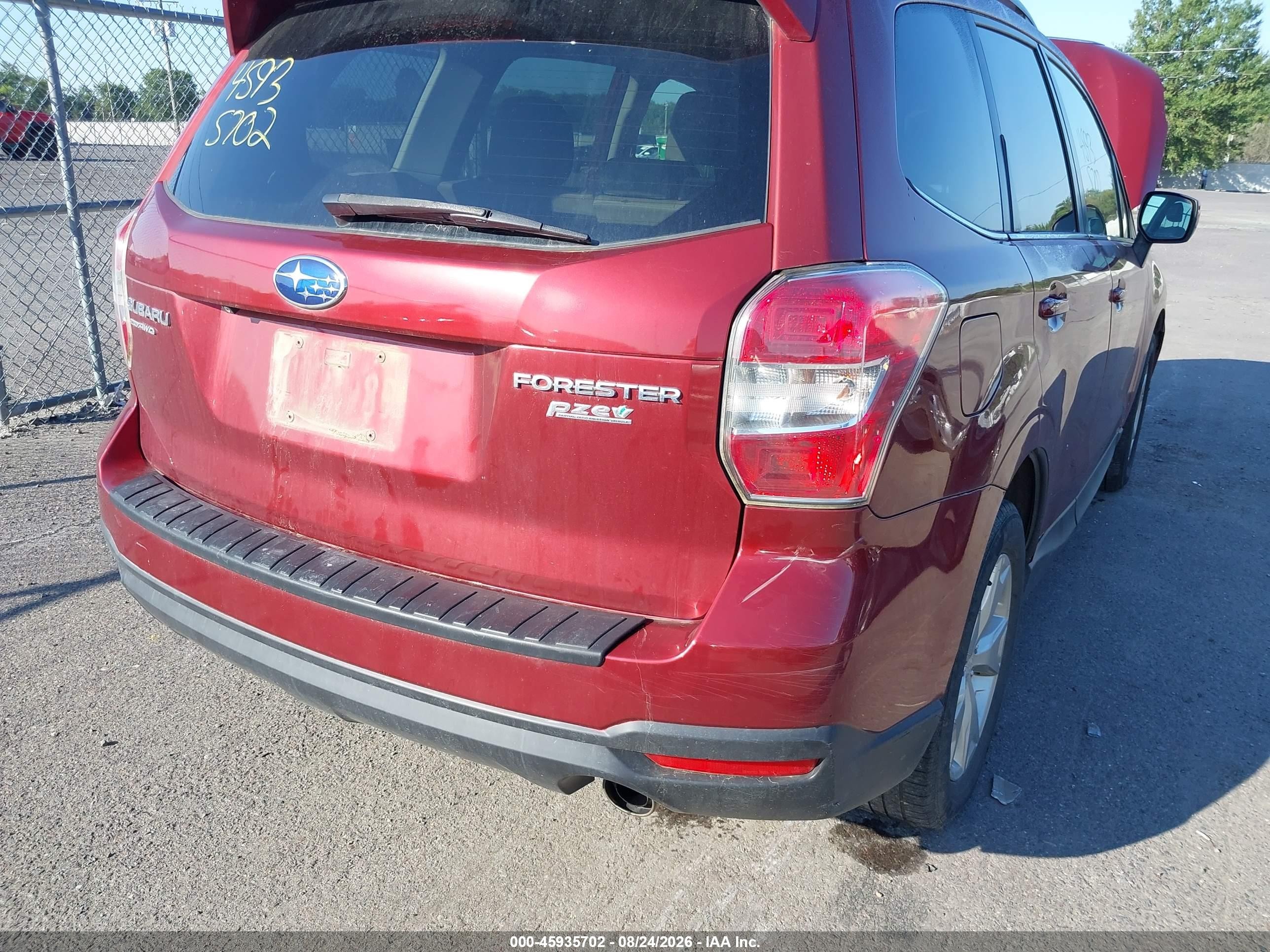 2015 Subaru Forester 2.5i Limited Красный vin: JF2SJAHC8FH545479