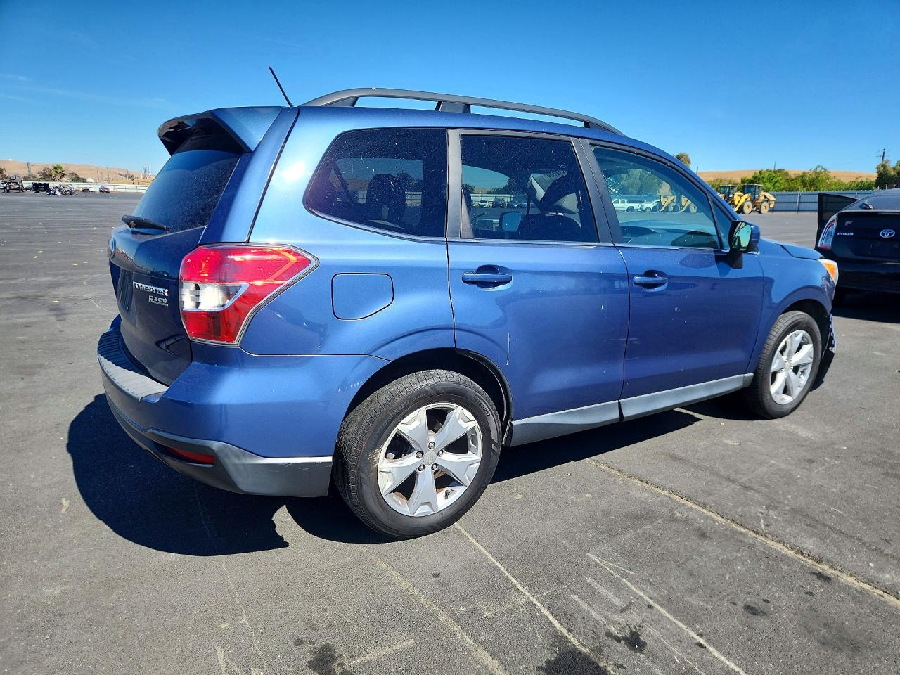 2014 Subaru Forester 2.5i Limited Blue vin: JF2SJAHC9EH479085