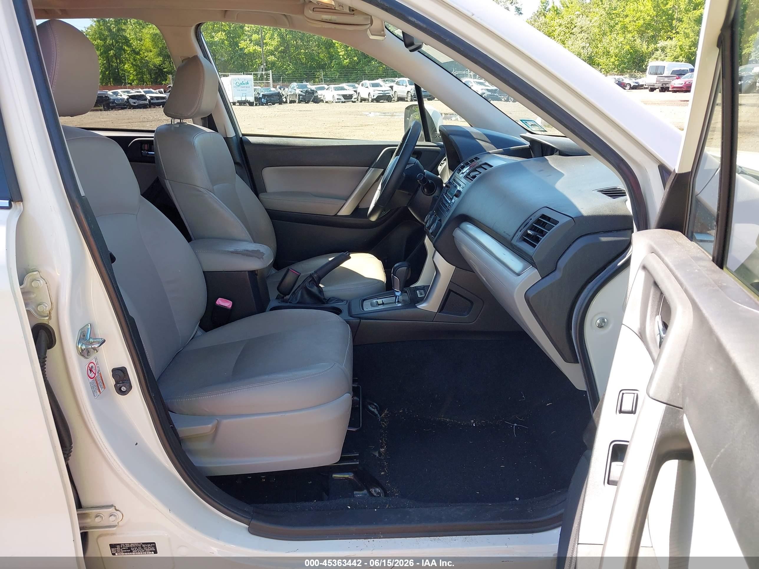 2014 Subaru Forester 2.5i Limited White vin: JF2SJAHC9EH479782