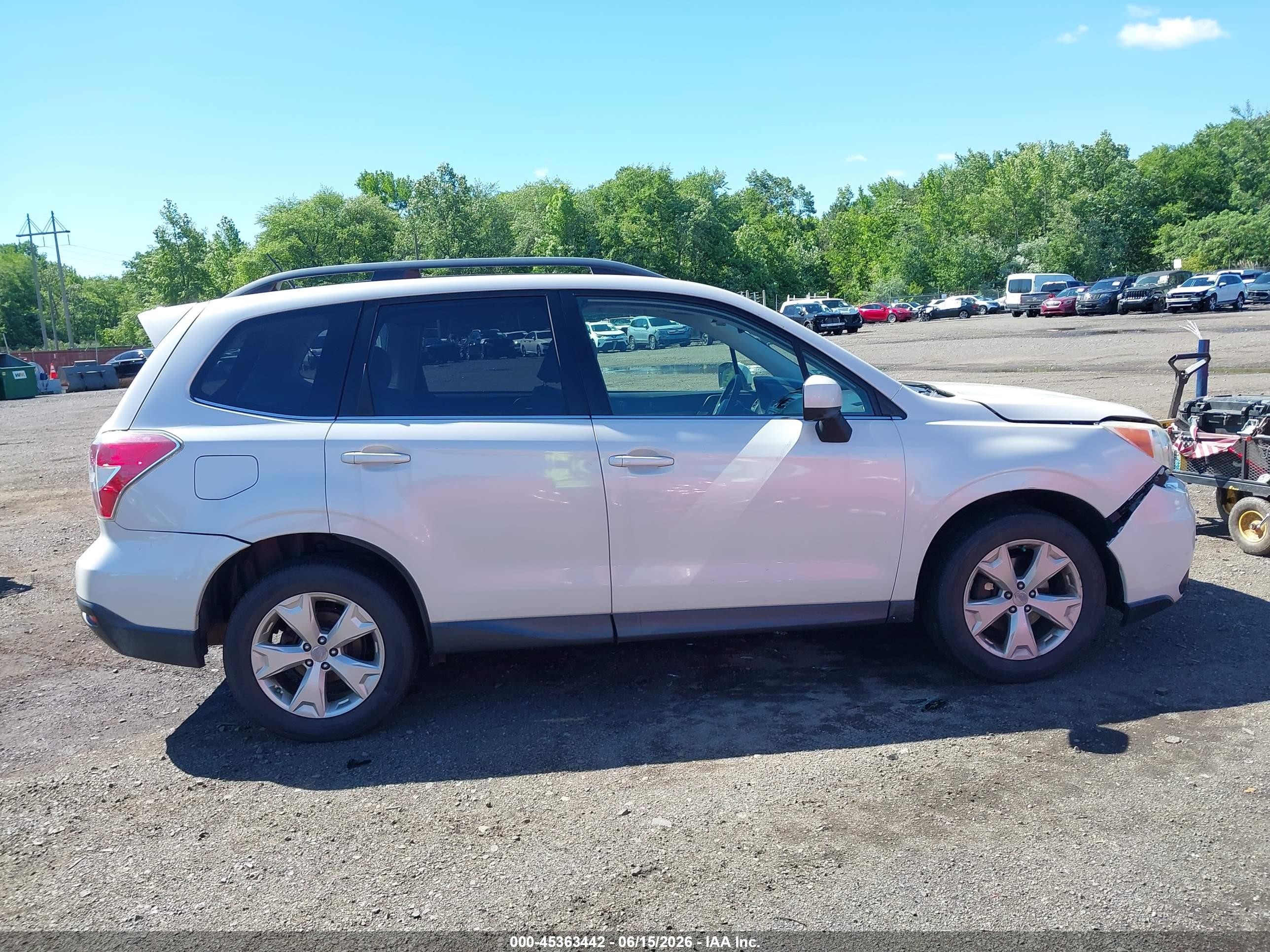 2014 Subaru Forester 2.5i Limited White vin: JF2SJAHC9EH479782