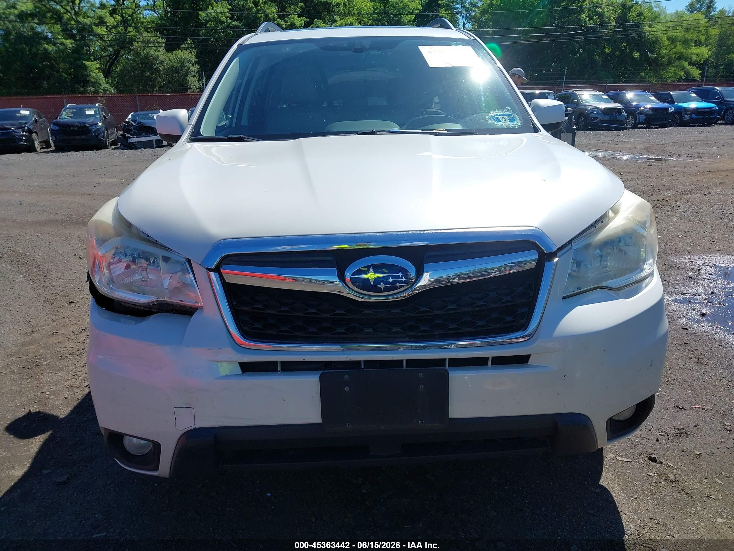 2014 Subaru Forester 2.5i Limited White vin: JF2SJAHC9EH479782