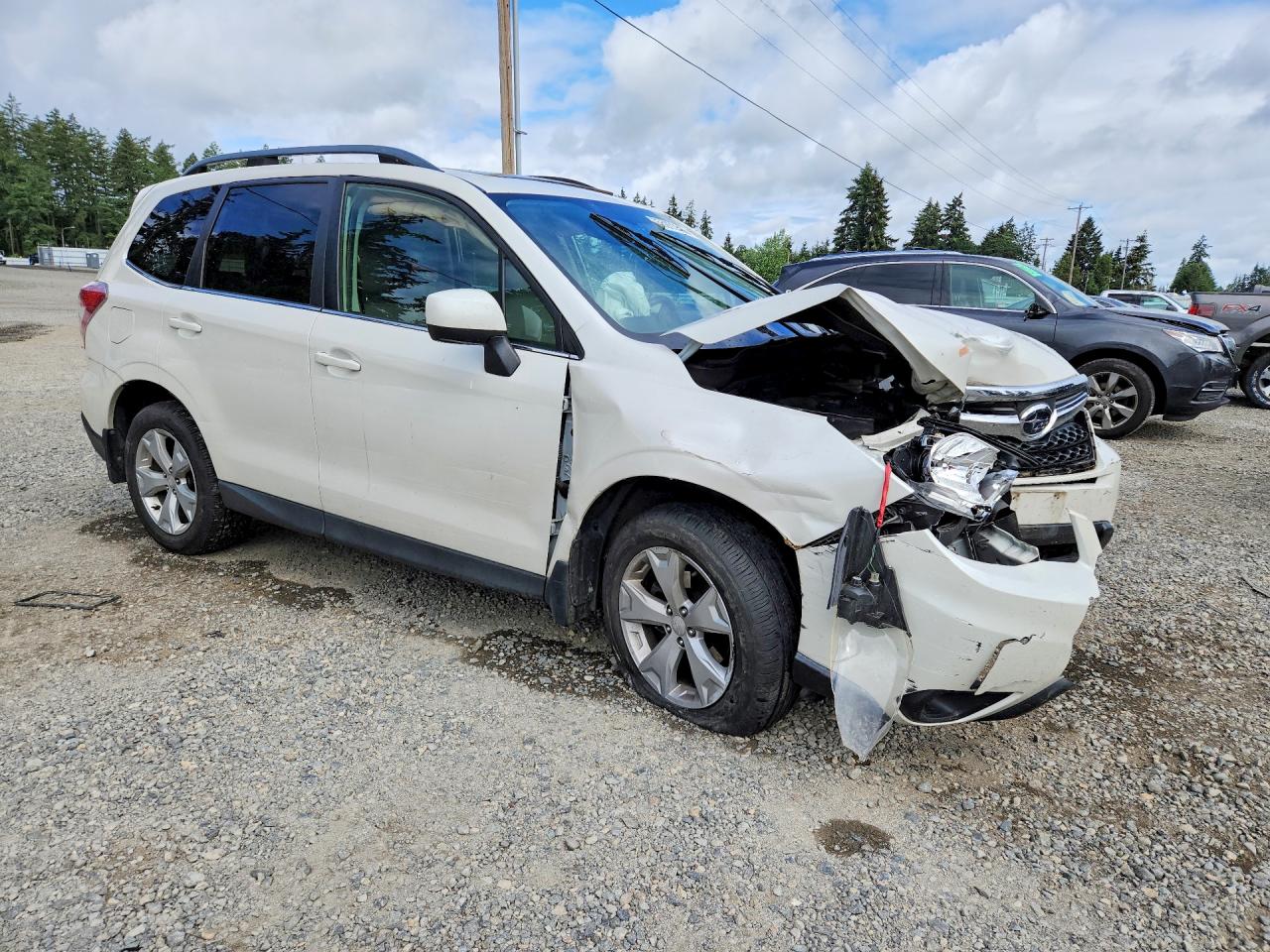 2014 Subaru Forester 2.5i Limited White vin: JF2SJAHC9EH525014