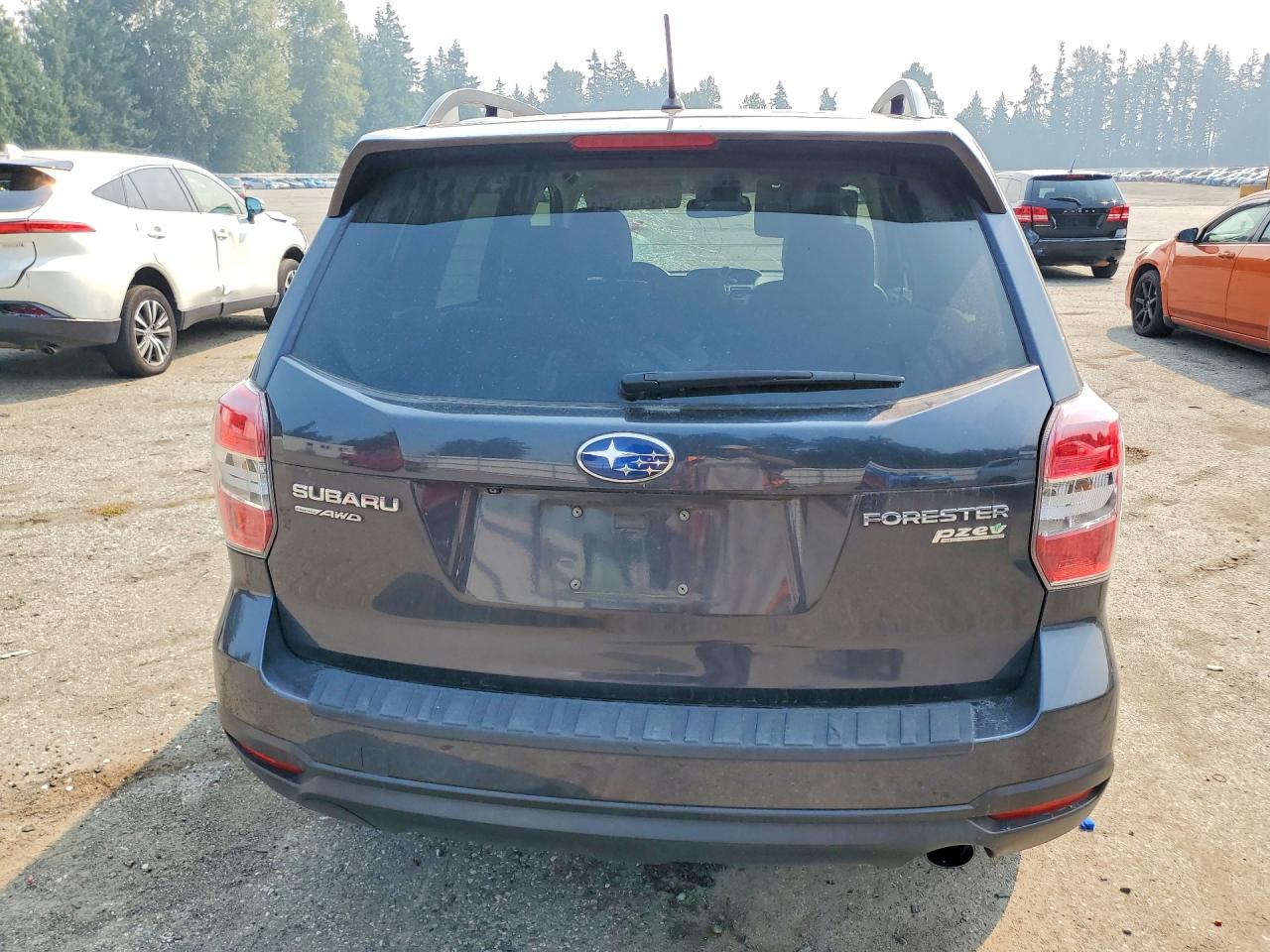 2014 Subaru Forester 2.5i Limited Gray vin: JF2SJAHC9EH552746