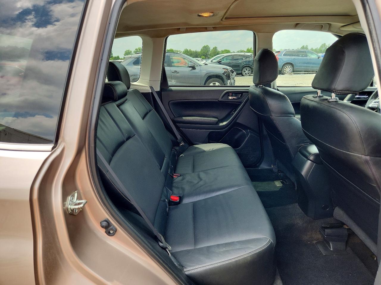 2015 Subaru Forester 2.5i Limited Tan vin: JF2SJAHC9FH403805