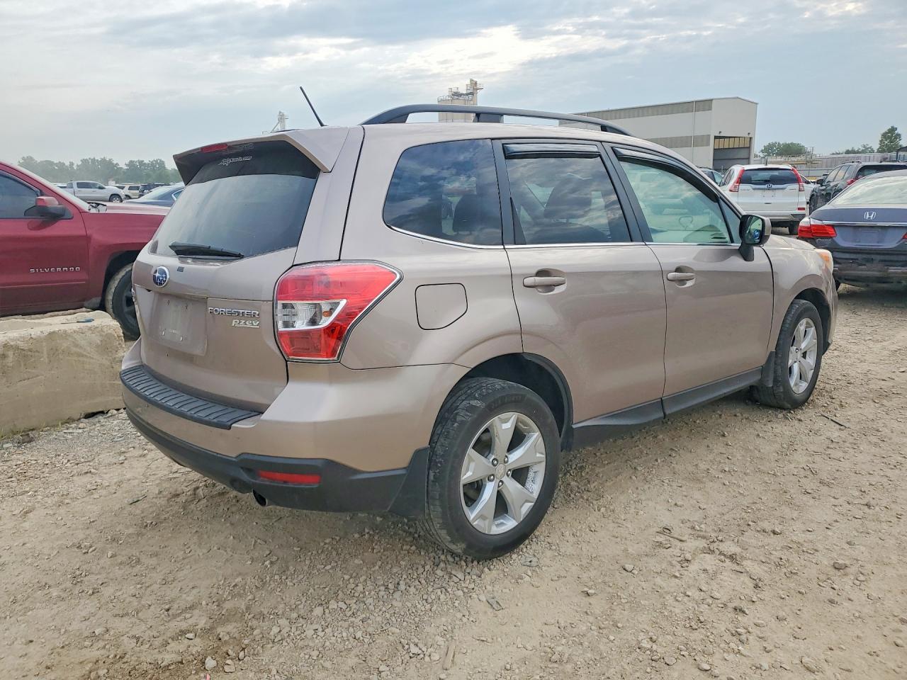 2015 Subaru Forester 2.5i Limited Tan vin: JF2SJAHC9FH420278