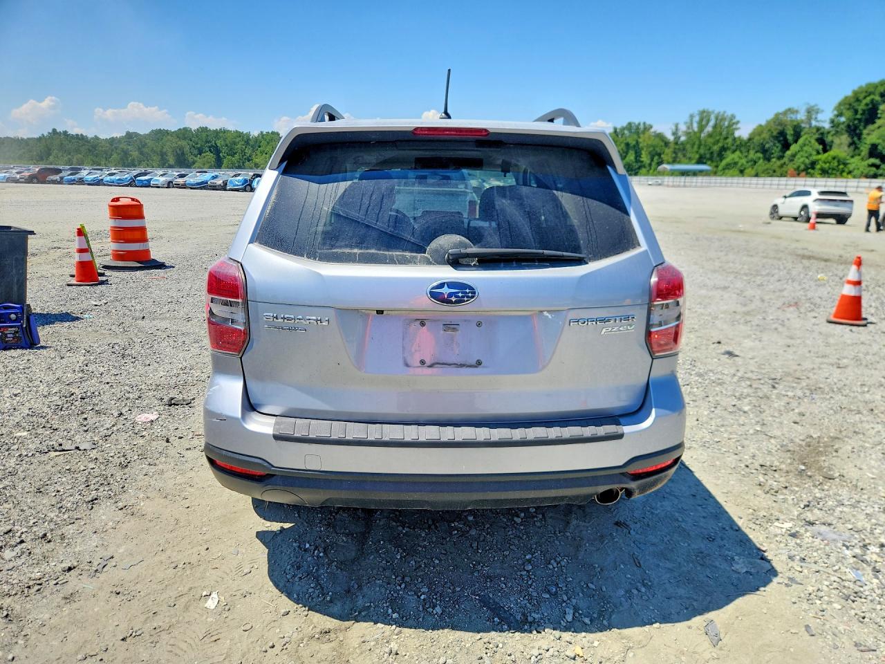 2015 Subaru Forester Limited+moonroof Silver vin: JF2SJAHC9FH476222