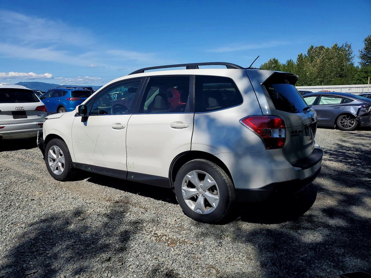 2015 Subaru Forester 2.5i Limited White vin: JF2SJAHC9FH494168