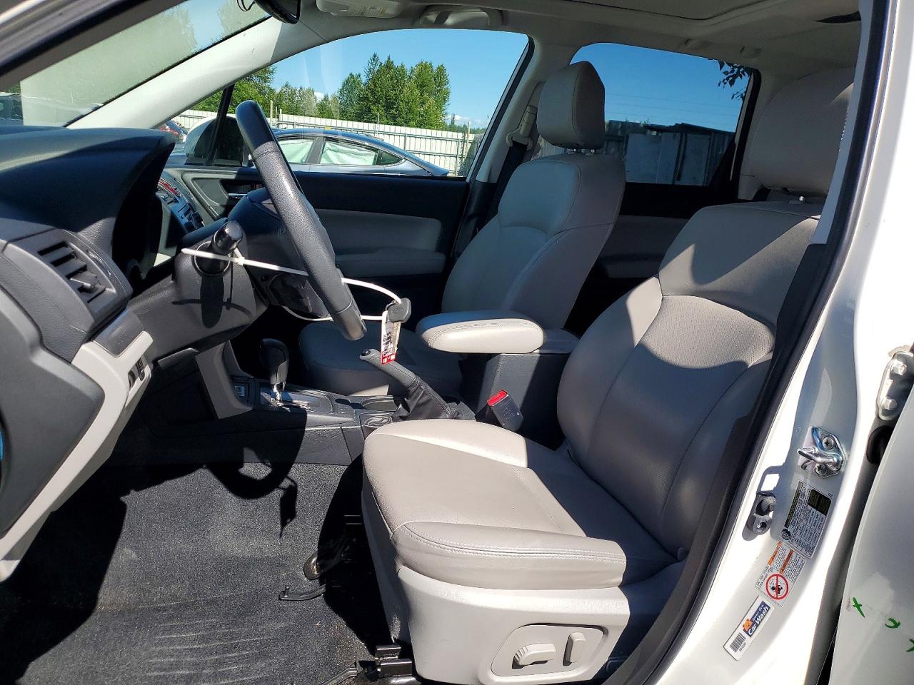 2015 Subaru Forester 2.5i Limited White vin: JF2SJAHC9FH494168