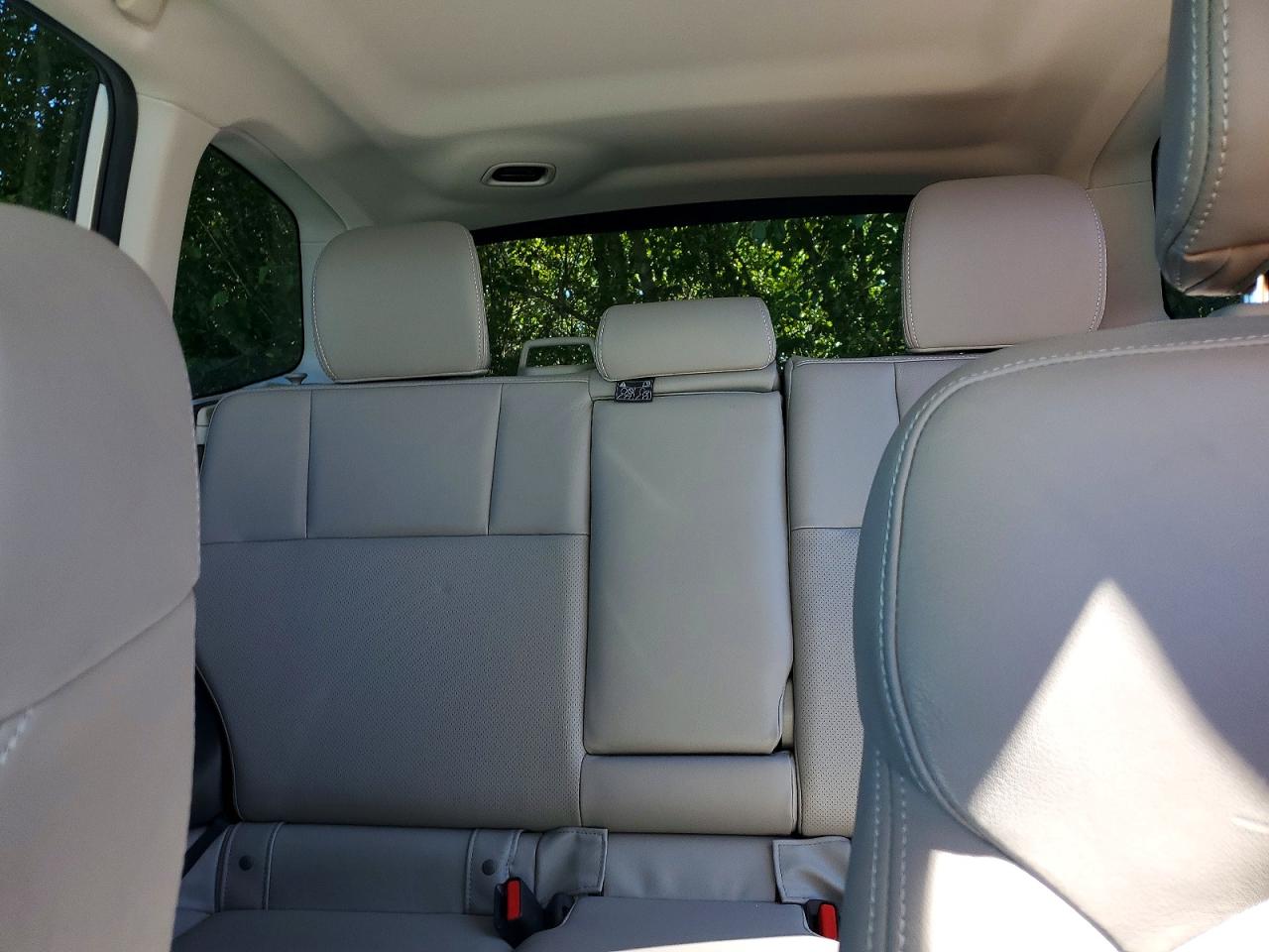 2015 Subaru Forester 2.5i Limited White vin: JF2SJAHC9FH494168