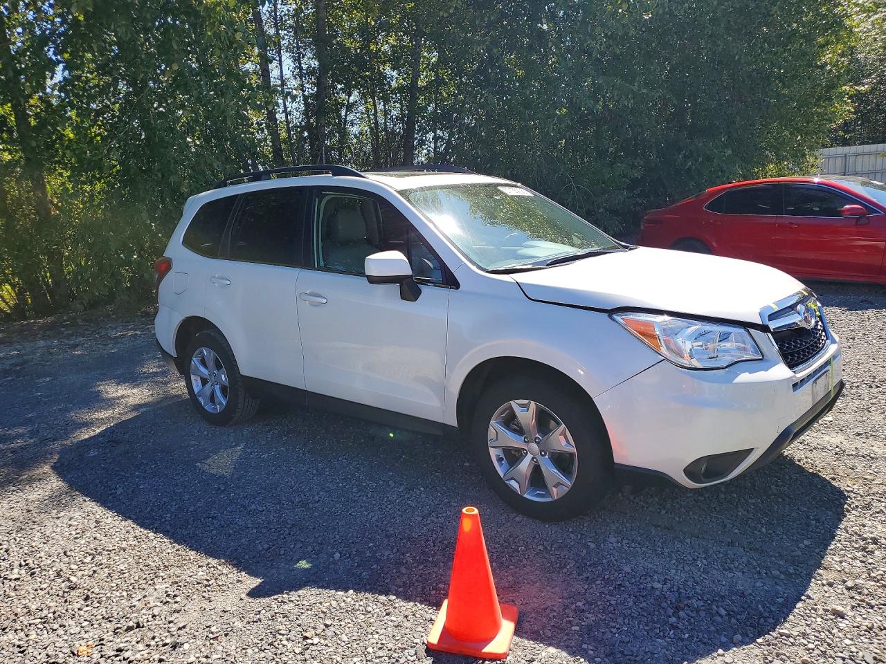 2015 Subaru Forester 2.5i Limited White vin: JF2SJAHC9FH494168