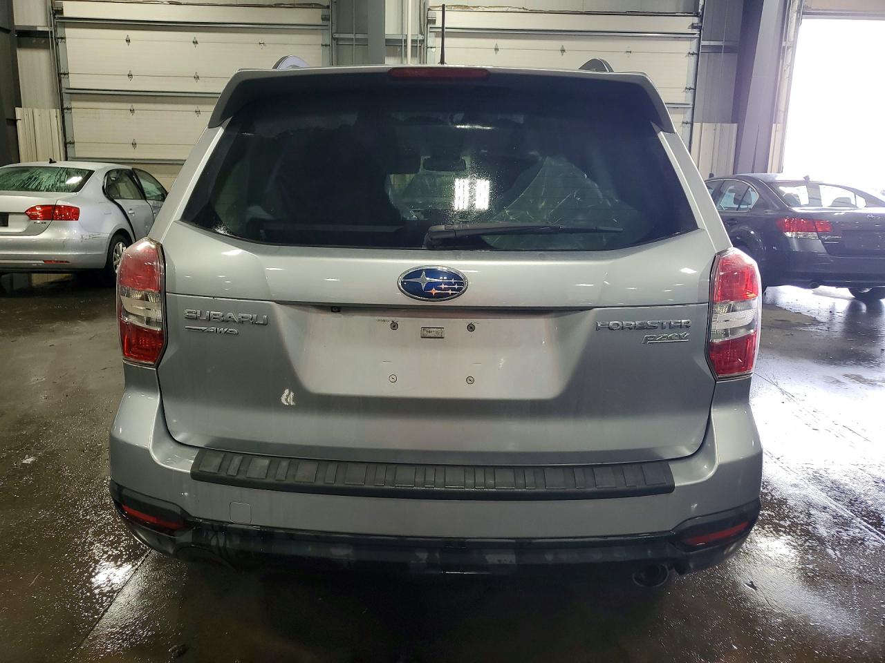 2015 Subaru Forester 2.5i Limited Silver vin: JF2SJAHC9FH515343