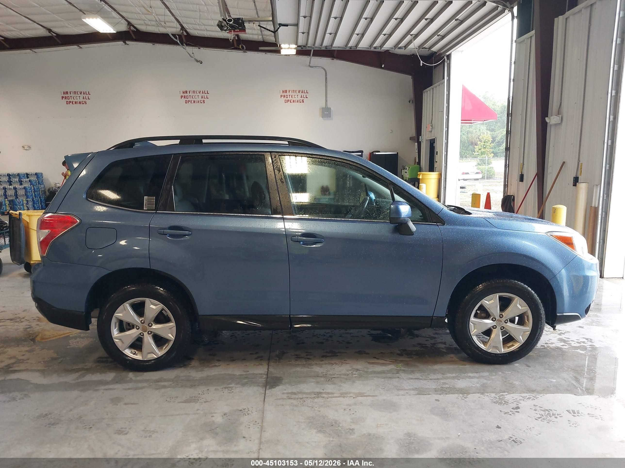 2016 Subaru Forester 2.5i Limited Blue vin: JF2SJAHC9GH540650