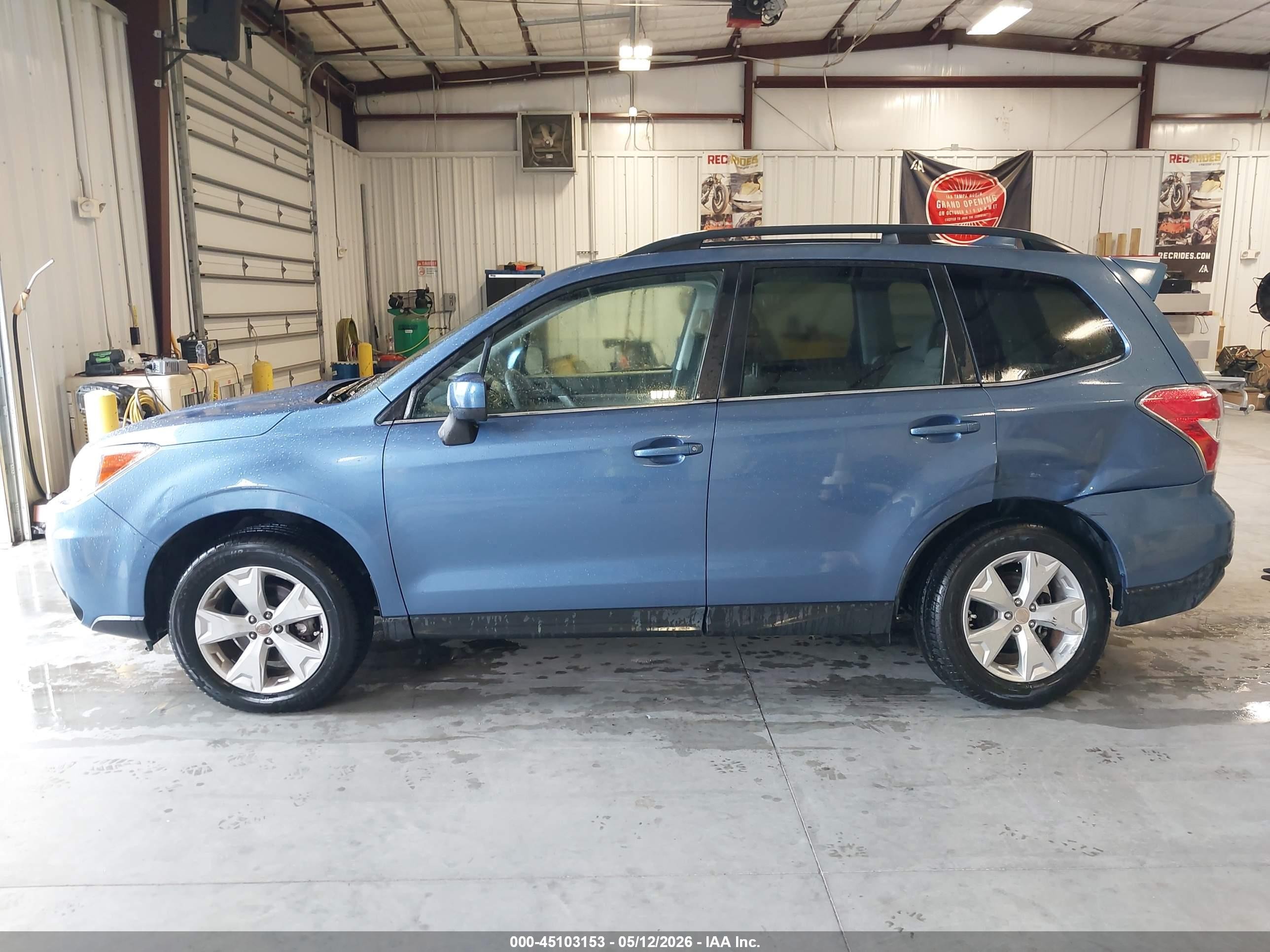 2016 Subaru Forester 2.5i Limited Blue vin: JF2SJAHC9GH540650