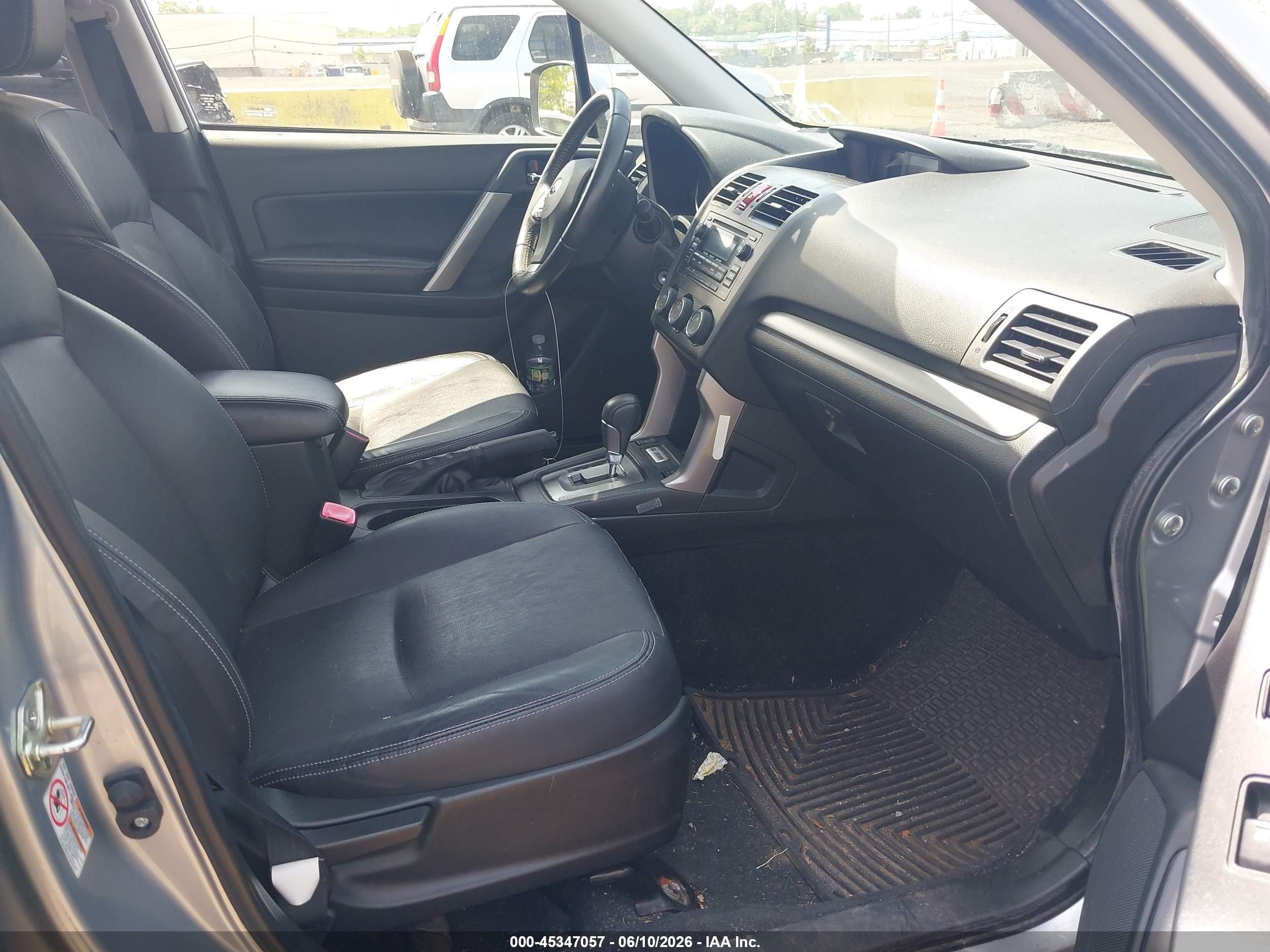 2014 Subaru Forester 2.5i Limited Серебряный vin: JF2SJAHCXEH463946