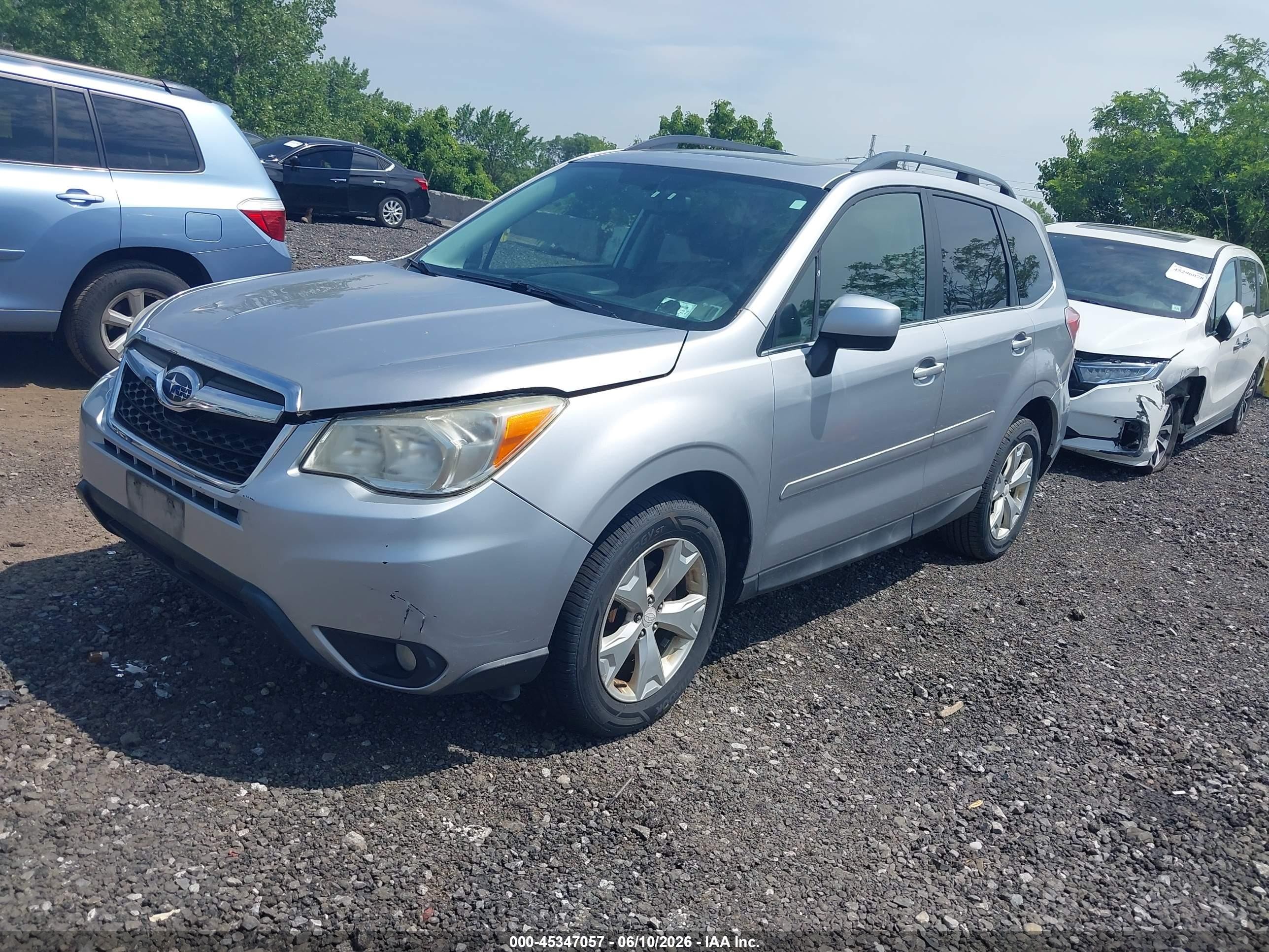 2014 Subaru Forester 2.5i Limited Серебряный vin: JF2SJAHCXEH463946