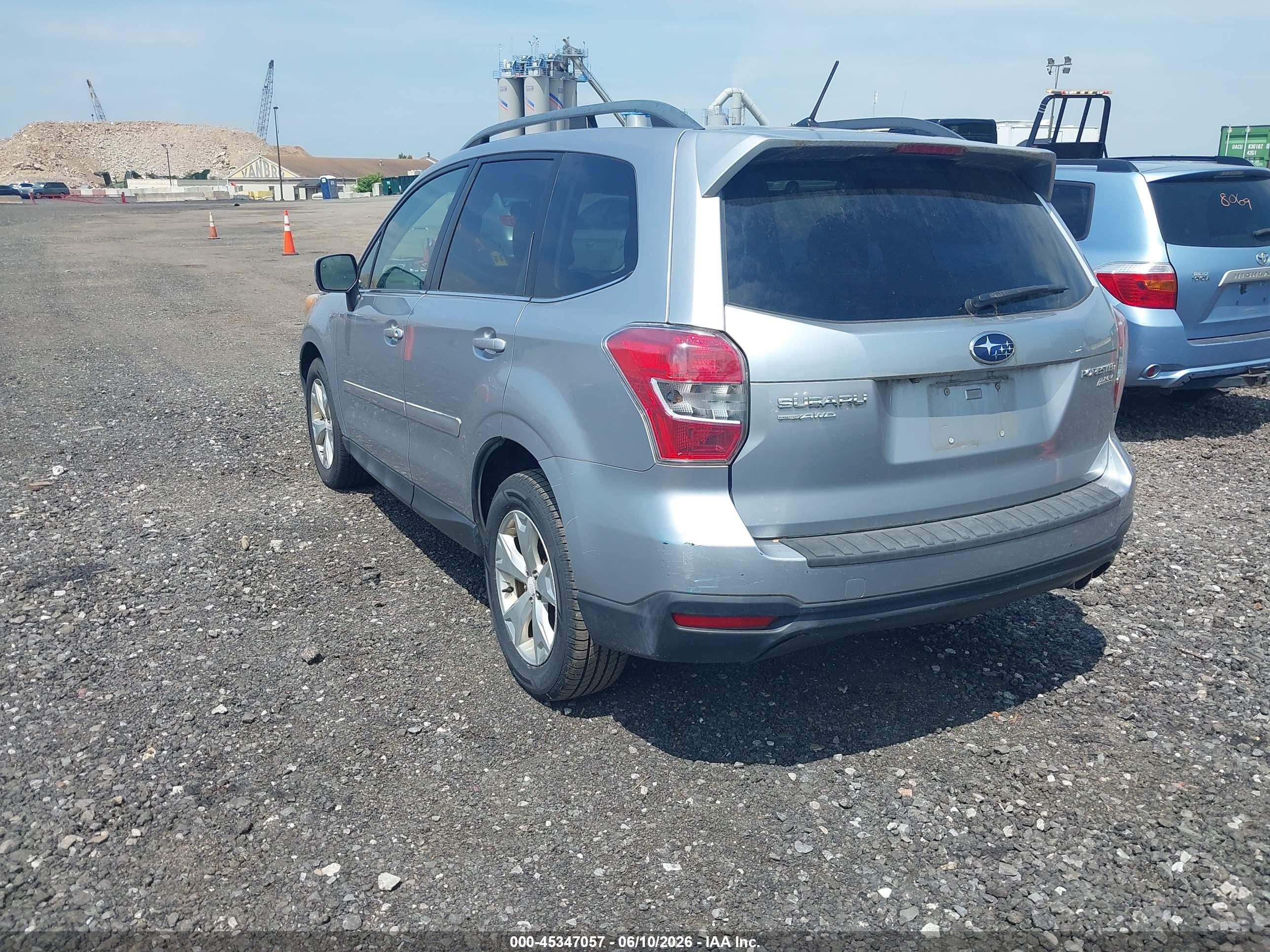2014 Subaru Forester 2.5i Limited Серебряный vin: JF2SJAHCXEH463946