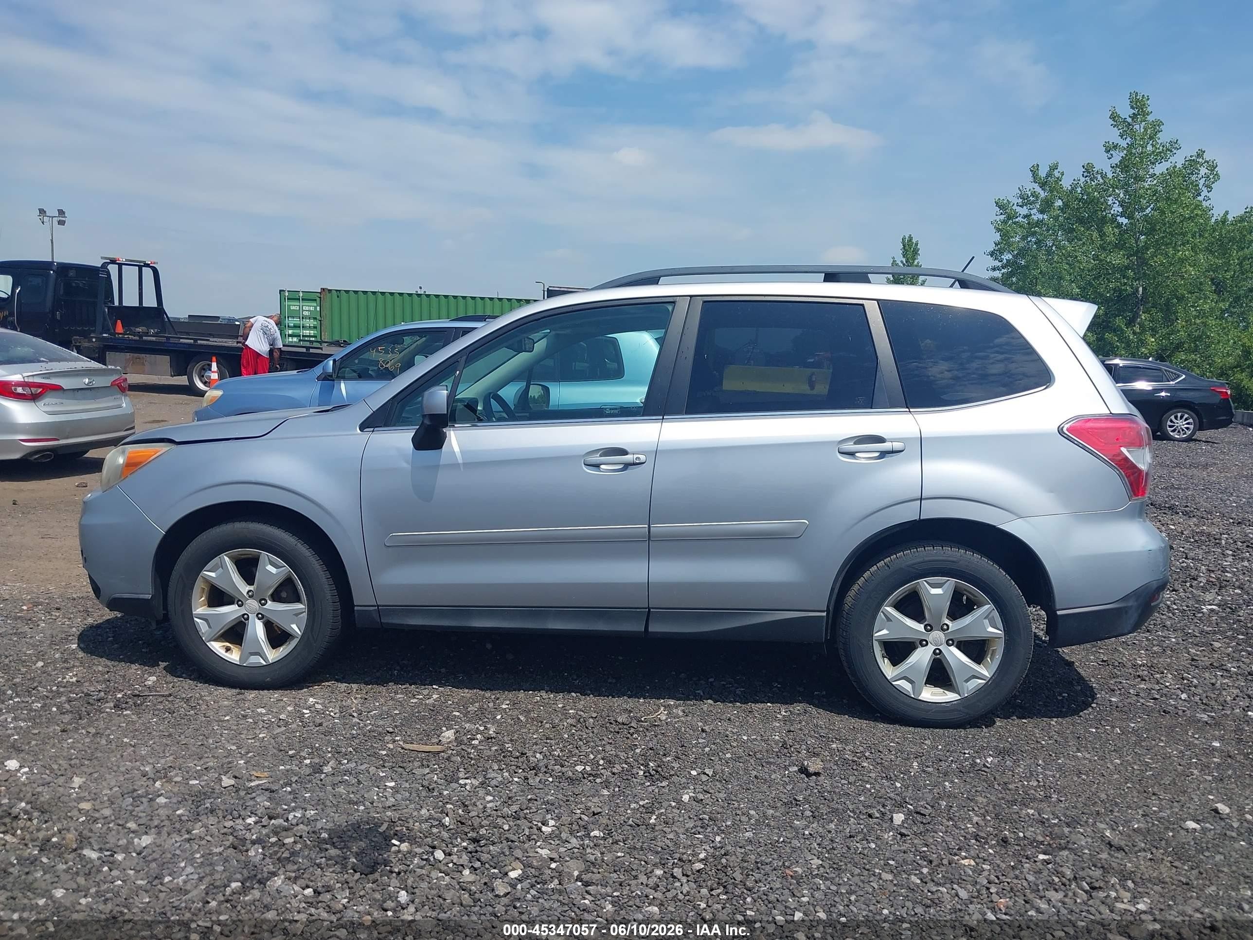 2014 Subaru Forester 2.5i Limited Серебряный vin: JF2SJAHCXEH463946