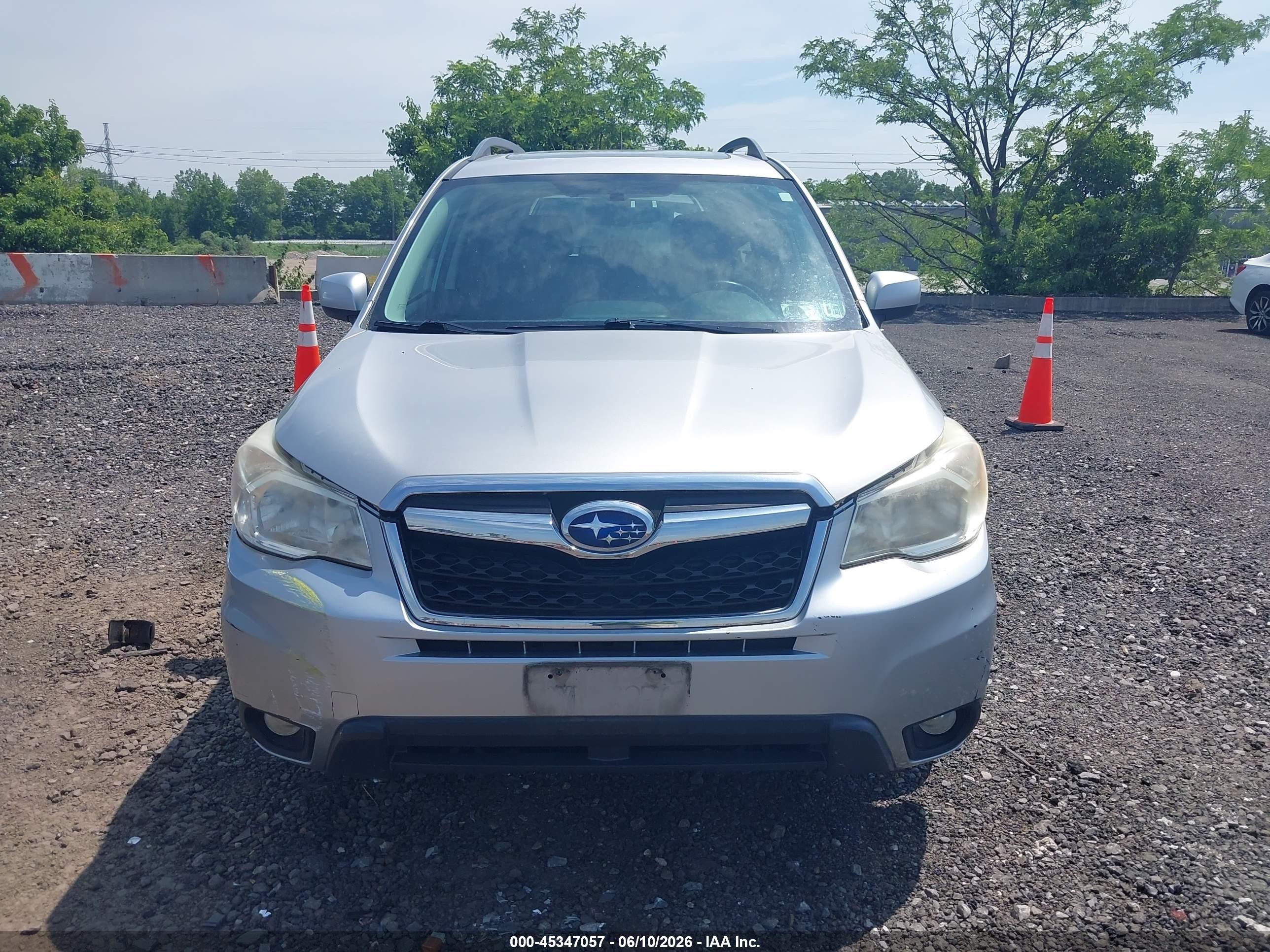 2014 Subaru Forester 2.5i Limited Серебряный vin: JF2SJAHCXEH463946