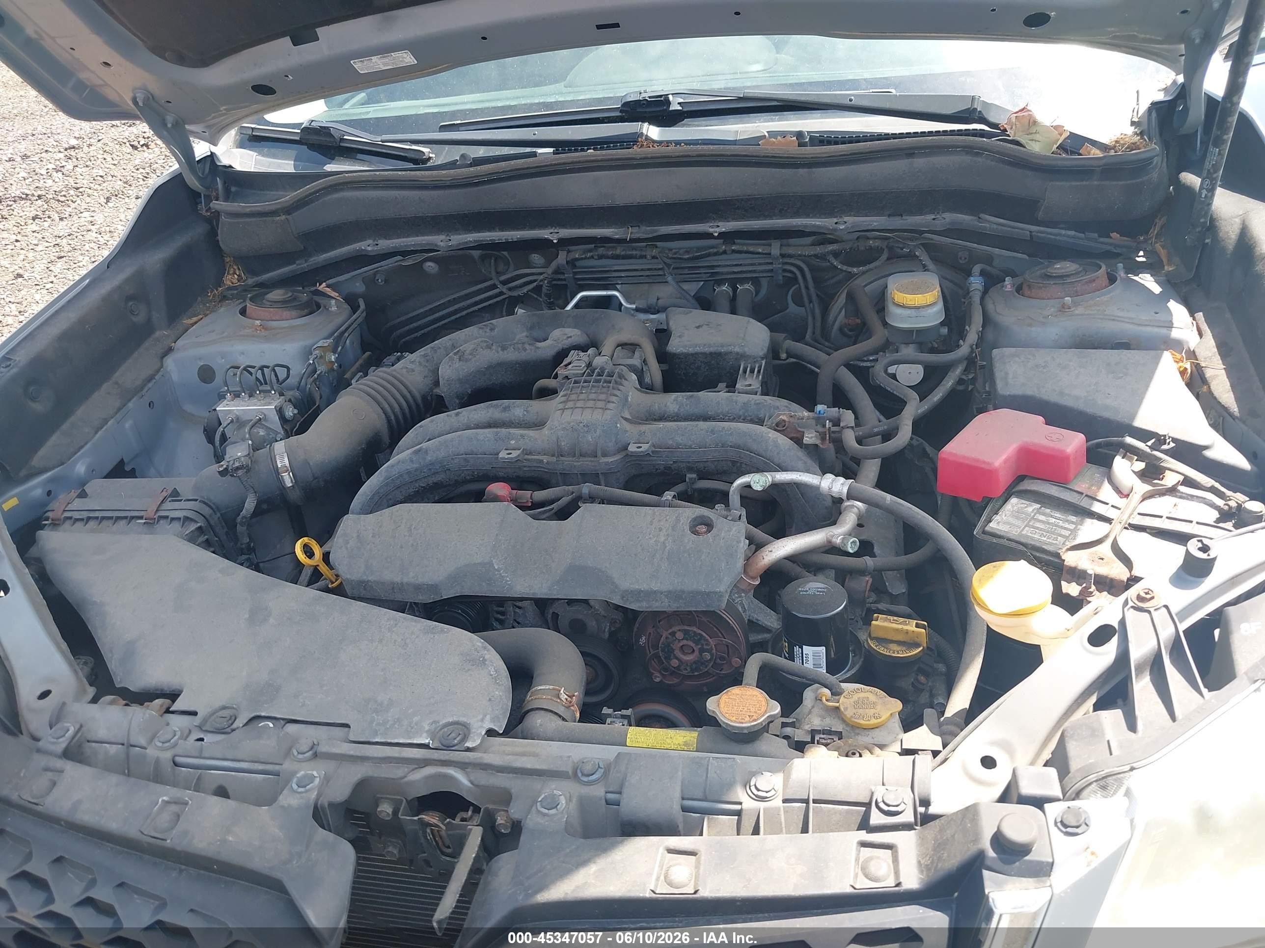2014 Subaru Forester 2.5i Limited Серебряный vin: JF2SJAHCXEH463946