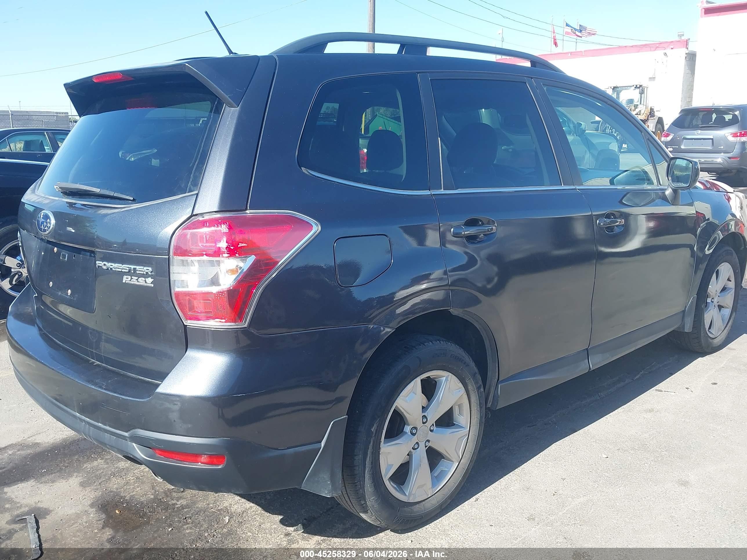 2014 Subaru Forester 2.5i Limited Gray vin: JF2SJAHCXEH522252