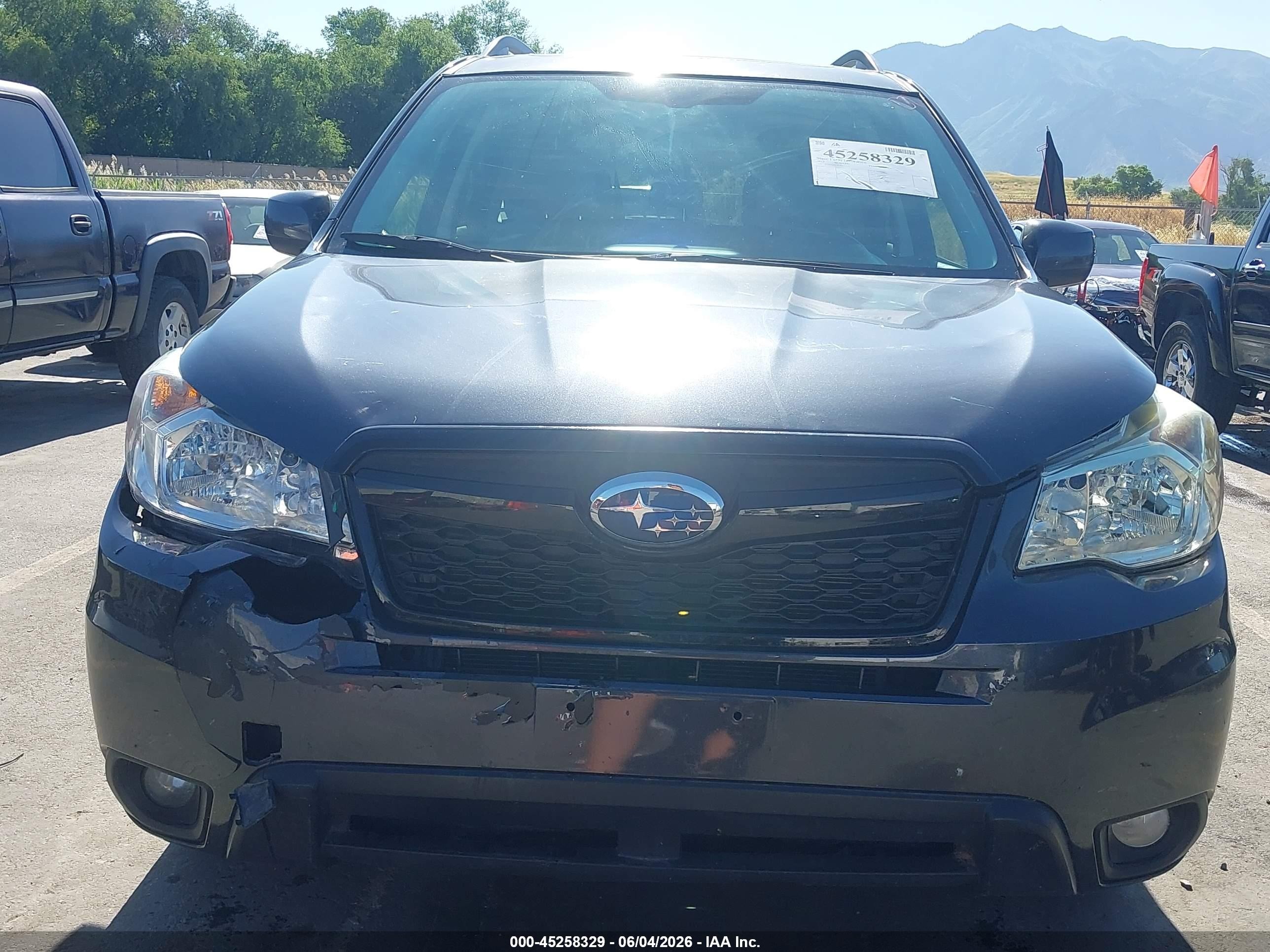 2014 Subaru Forester 2.5i Limited Gray vin: JF2SJAHCXEH522252
