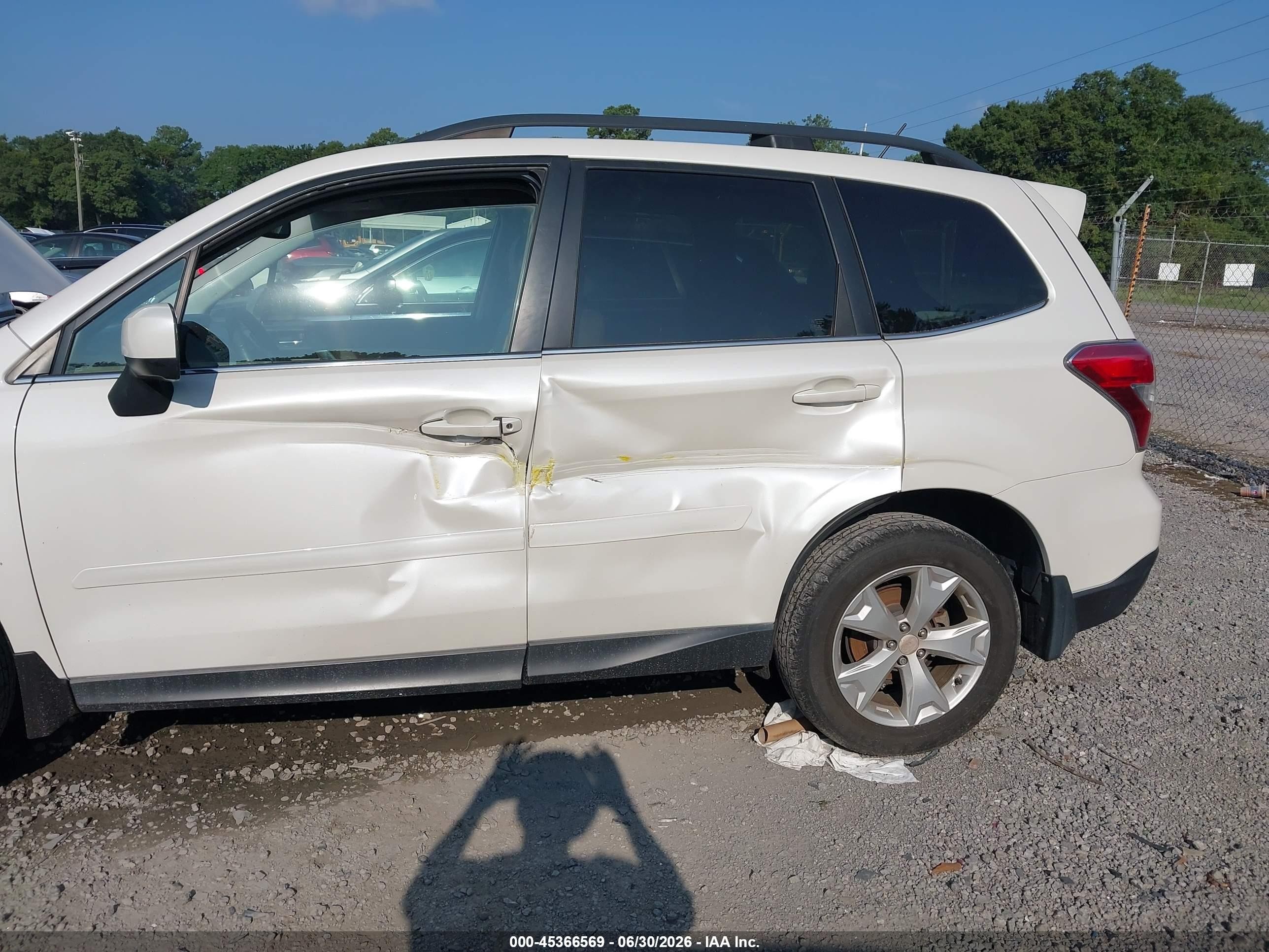 2014 Subaru Forester 2.5i Limited Белый vin: JF2SJAHCXEH523336