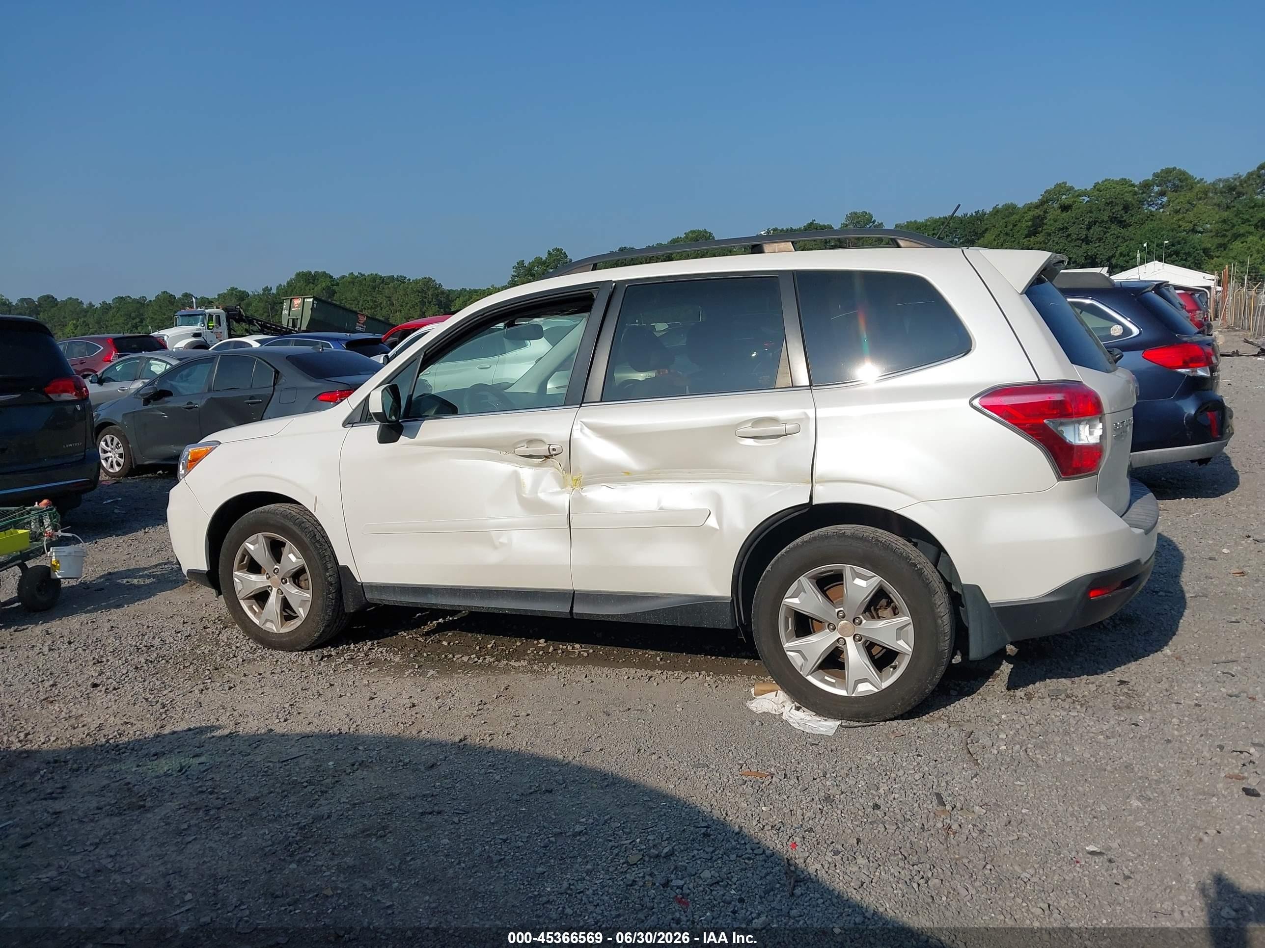 2014 Subaru Forester 2.5i Limited Белый vin: JF2SJAHCXEH523336