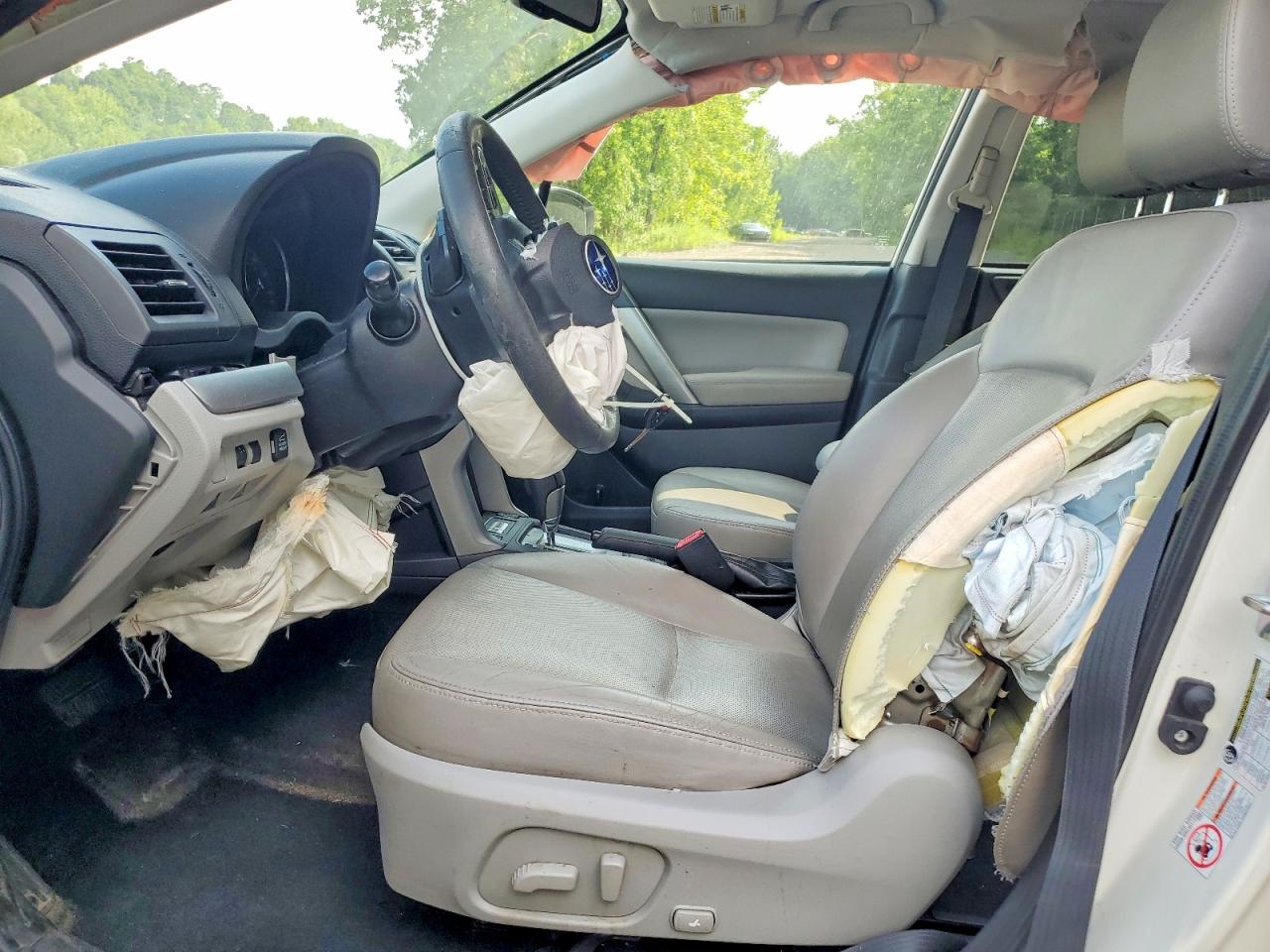 2015 Subaru Forester 2.5i Limited White vin: JF2SJAHCXFH413033