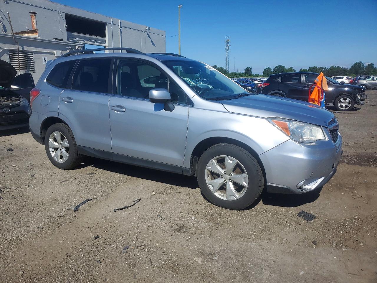 2015 Subaru Forester 2.5i Limited Silver vin: JF2SJAHCXFH479565