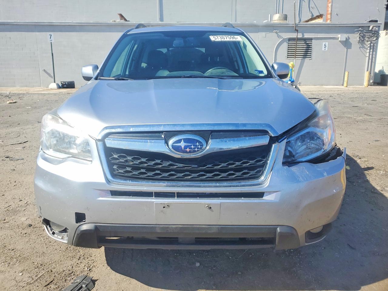 2015 Subaru Forester 2.5i Limited Silver vin: JF2SJAHCXFH479565