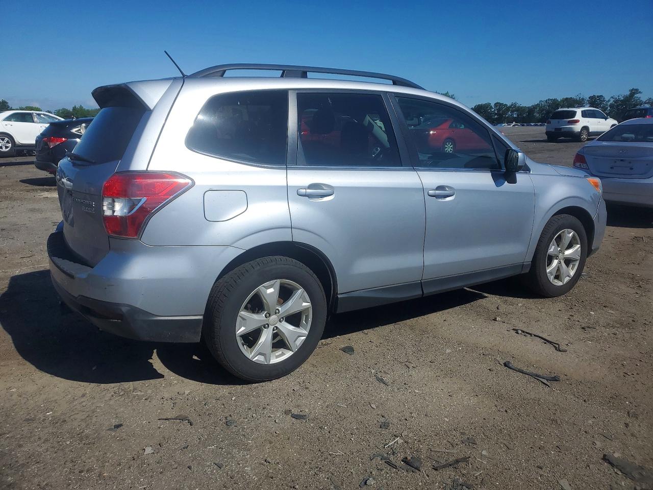 2015 Subaru Forester 2.5i Limited Silver vin: JF2SJAHCXFH479565