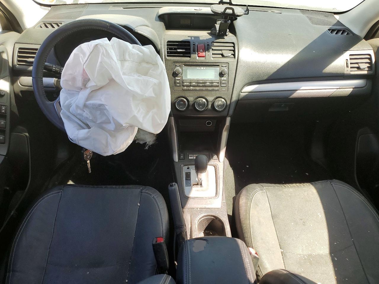 2015 Subaru Forester 2.5i Limited Серебряный vin: JF2SJAHCXFH489416