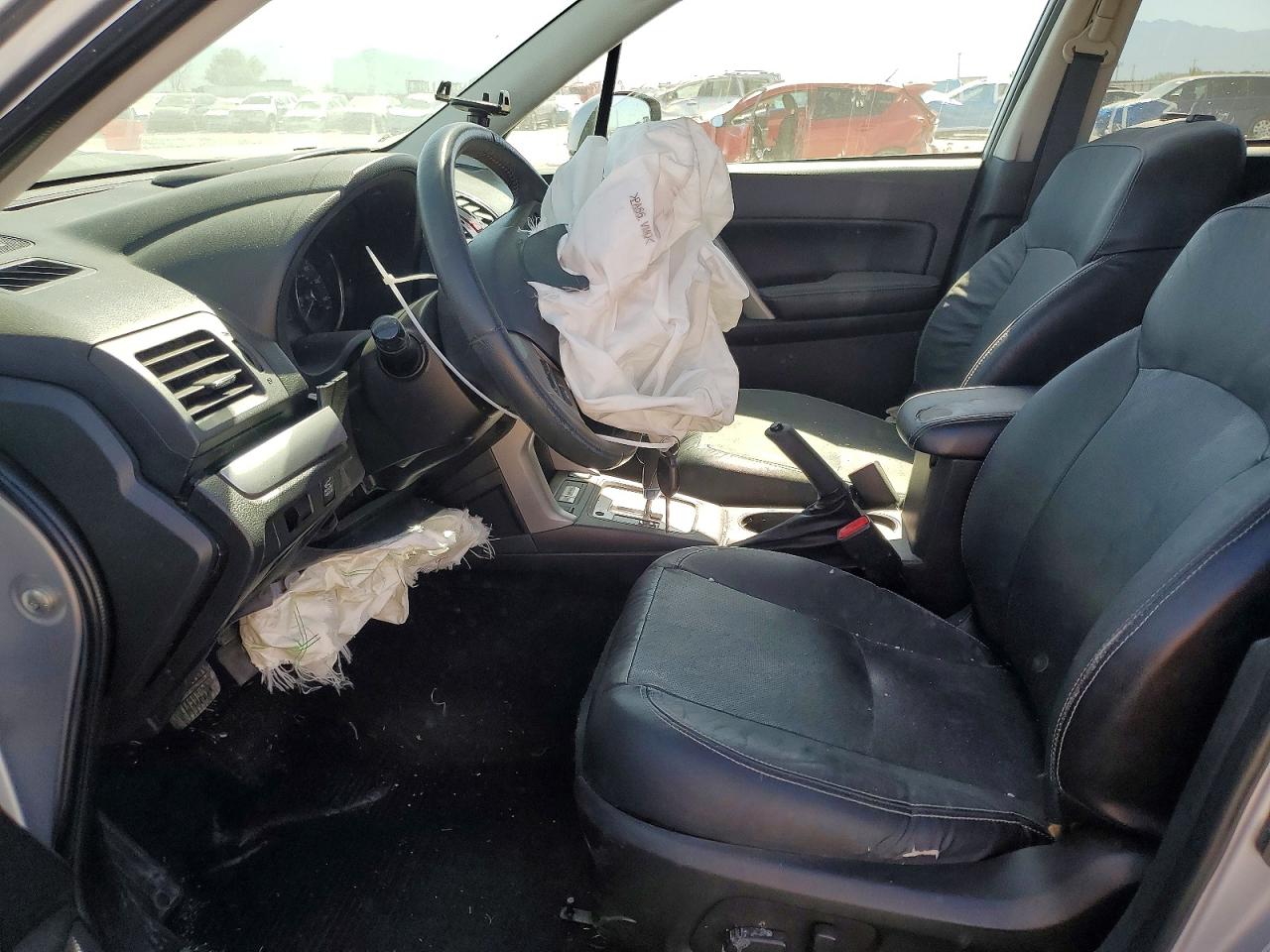 2015 Subaru Forester 2.5i Limited Серебряный vin: JF2SJAHCXFH489416