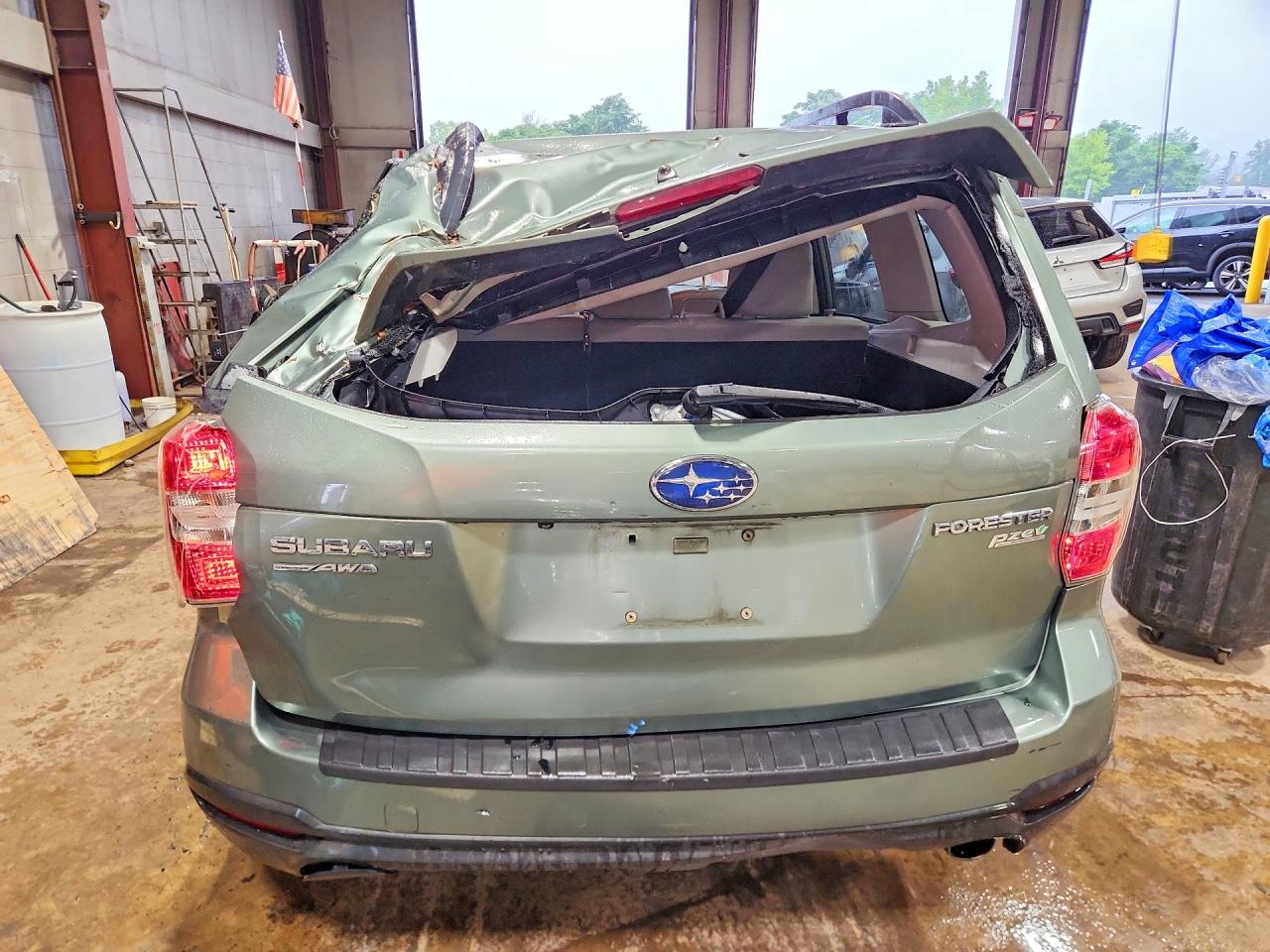2015 Subaru Forester 2.5i Limited Зеленый vin: JF2SJAHCXFH521801