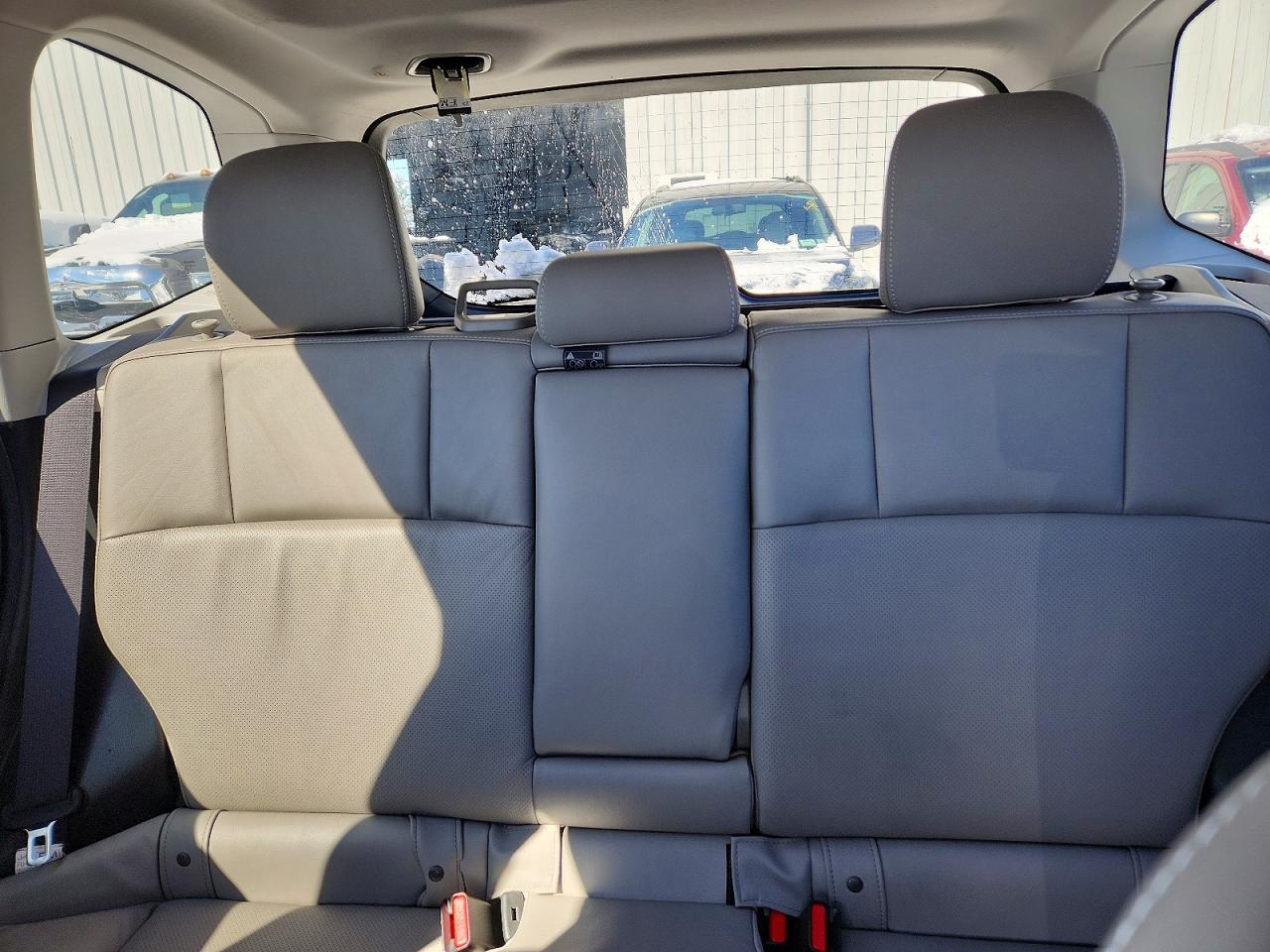 2015 Subaru Forester 2.5i Limited Синий vin: JF2SJAHCXFH573901