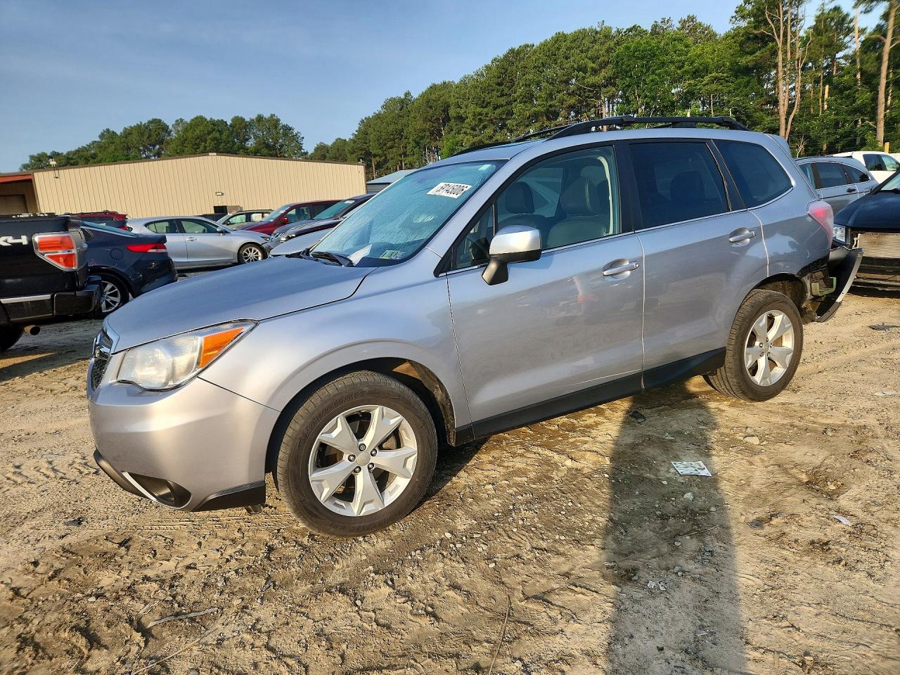 2015 Subaru Forester 2.5i Limited Silver vin: JF2SJAHCXFH828658