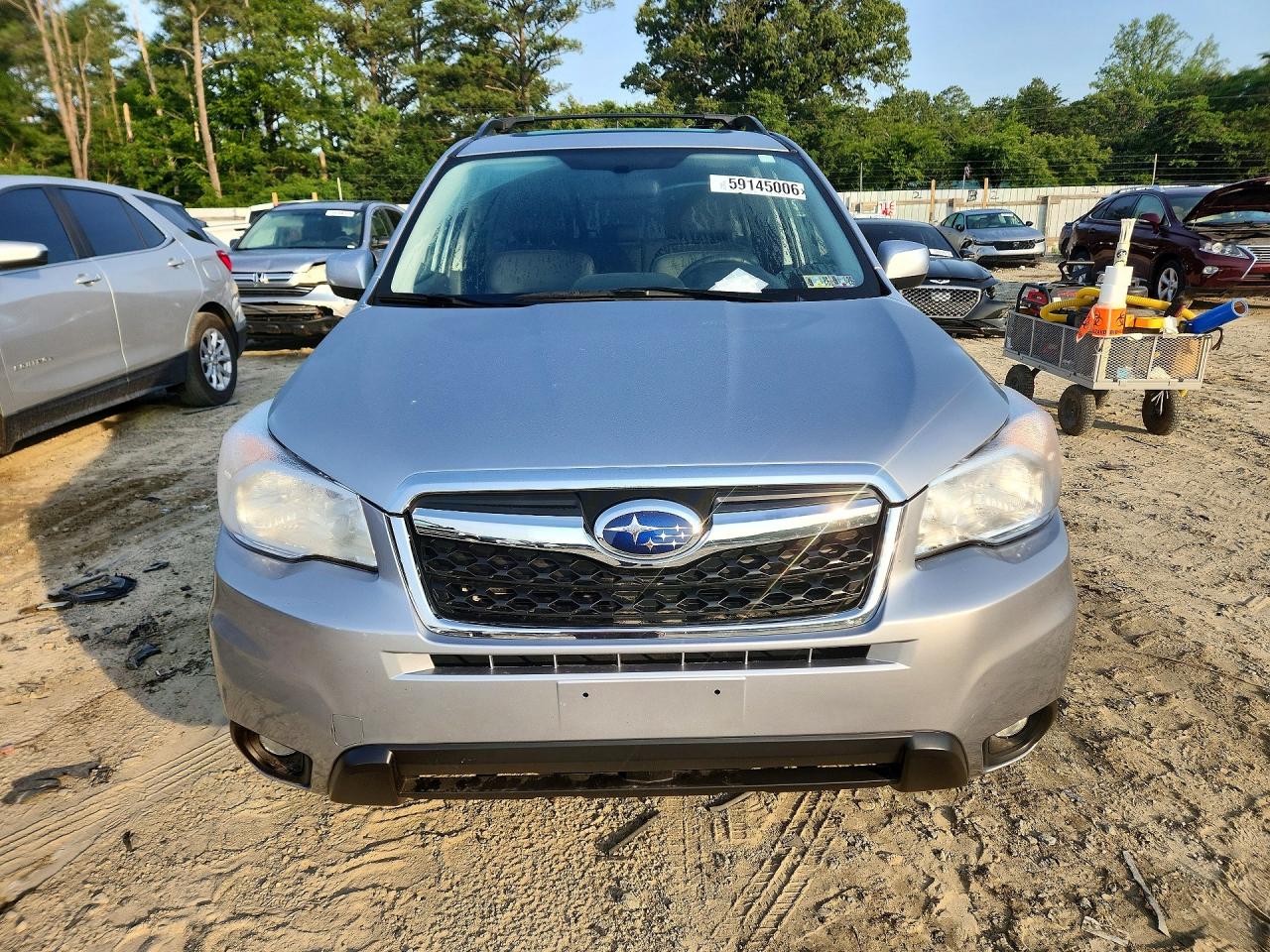 2015 Subaru Forester 2.5i Limited Silver vin: JF2SJAHCXFH828658