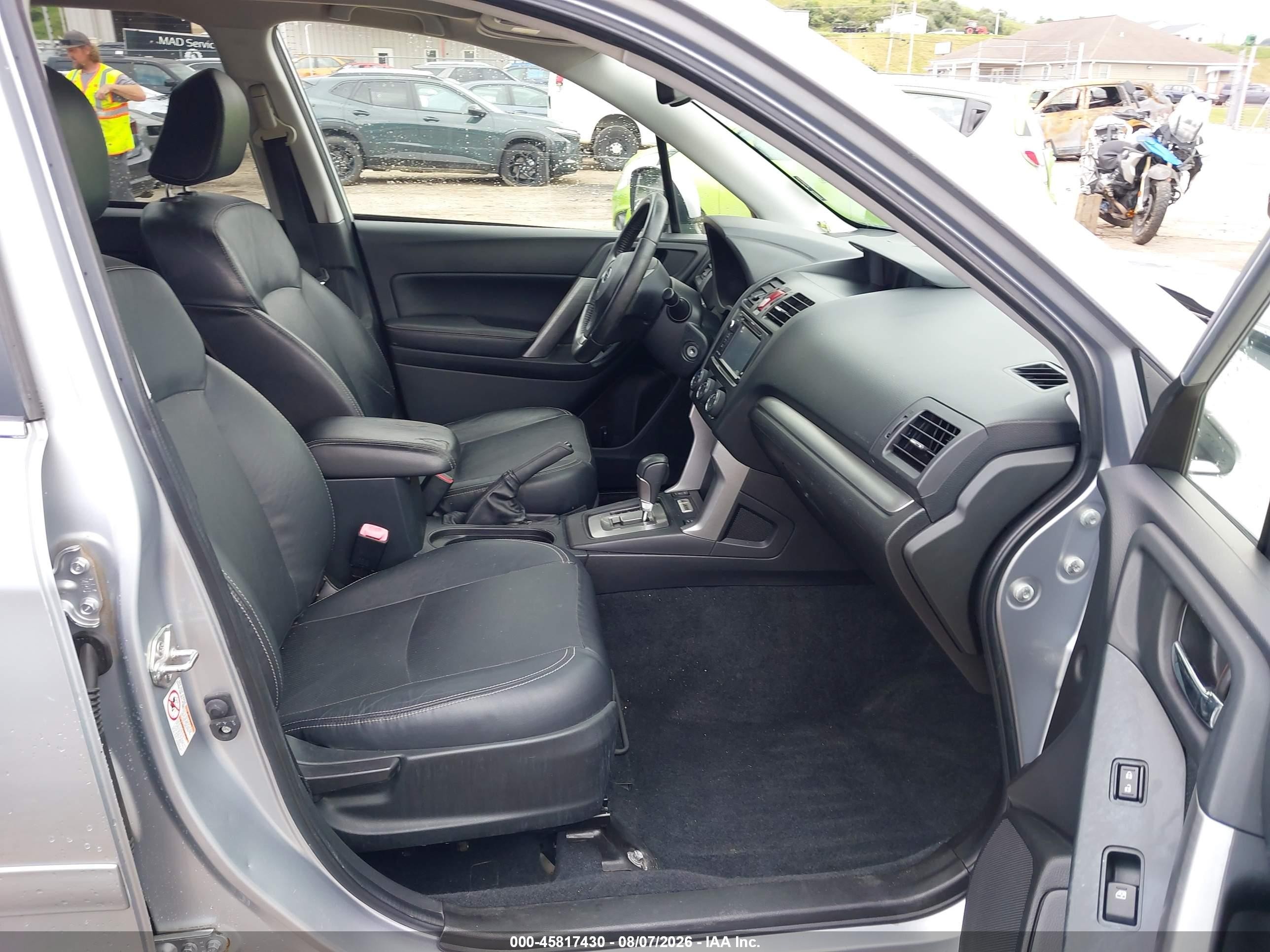 2014 Subaru Forester 2.5i Limited Серебряный vin: JF2SJAJC0EH407797