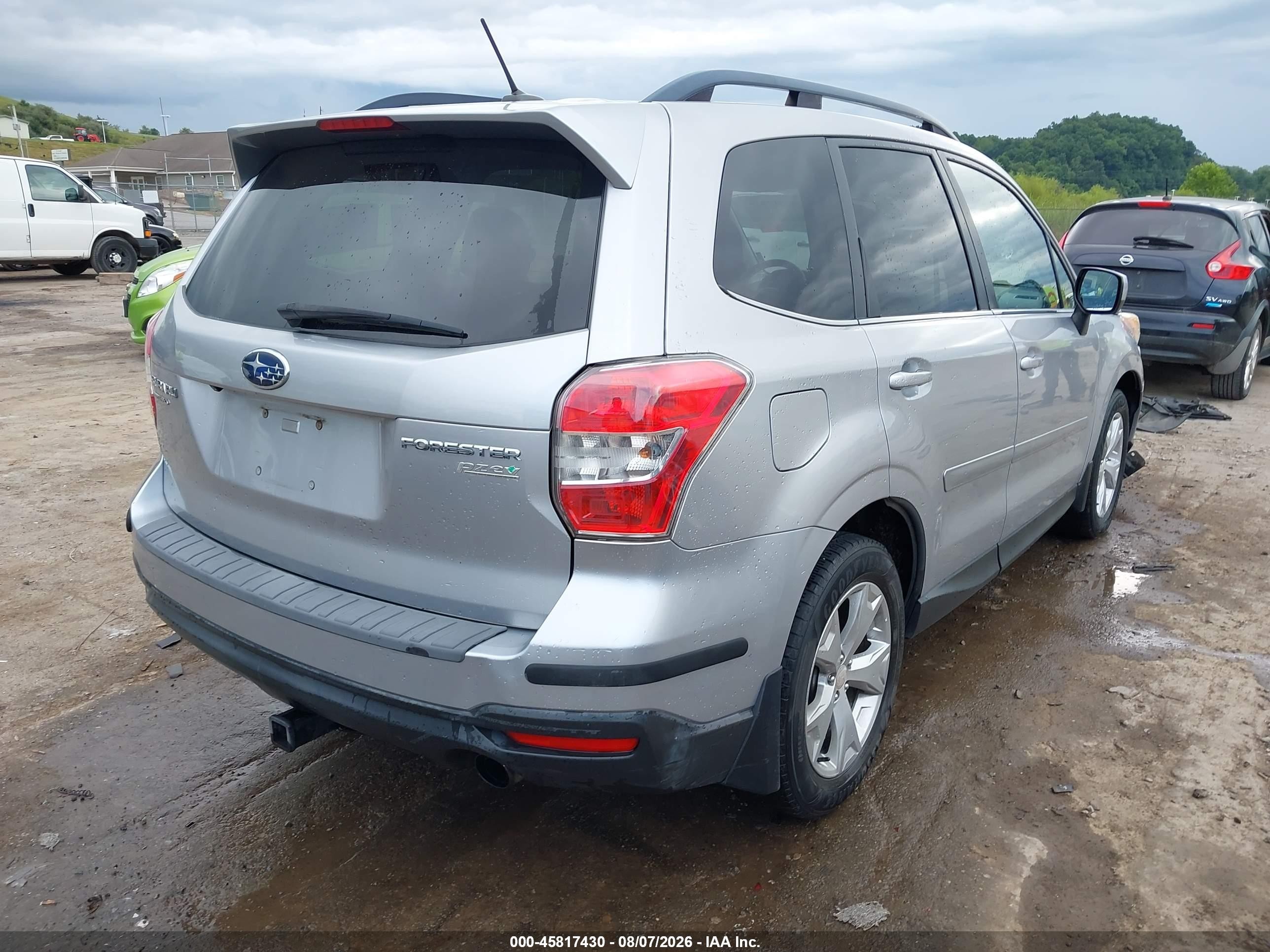 2014 Subaru Forester 2.5i Limited Серебряный vin: JF2SJAJC0EH407797