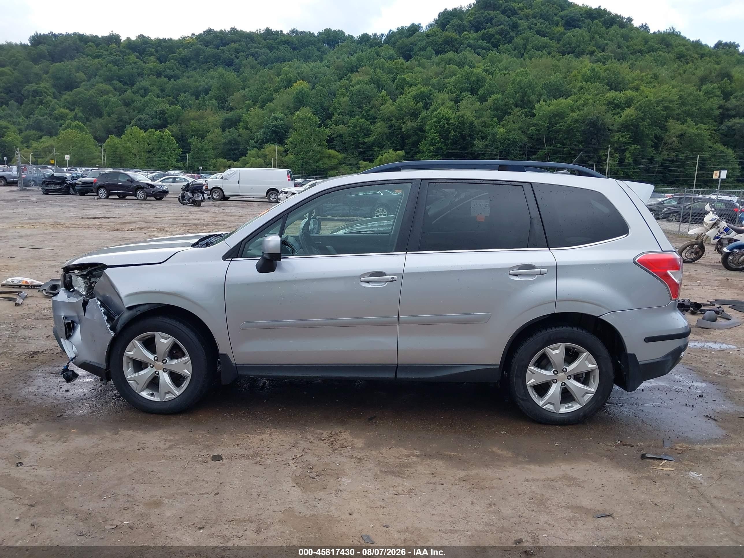 2014 Subaru Forester 2.5i Limited Серебряный vin: JF2SJAJC0EH407797