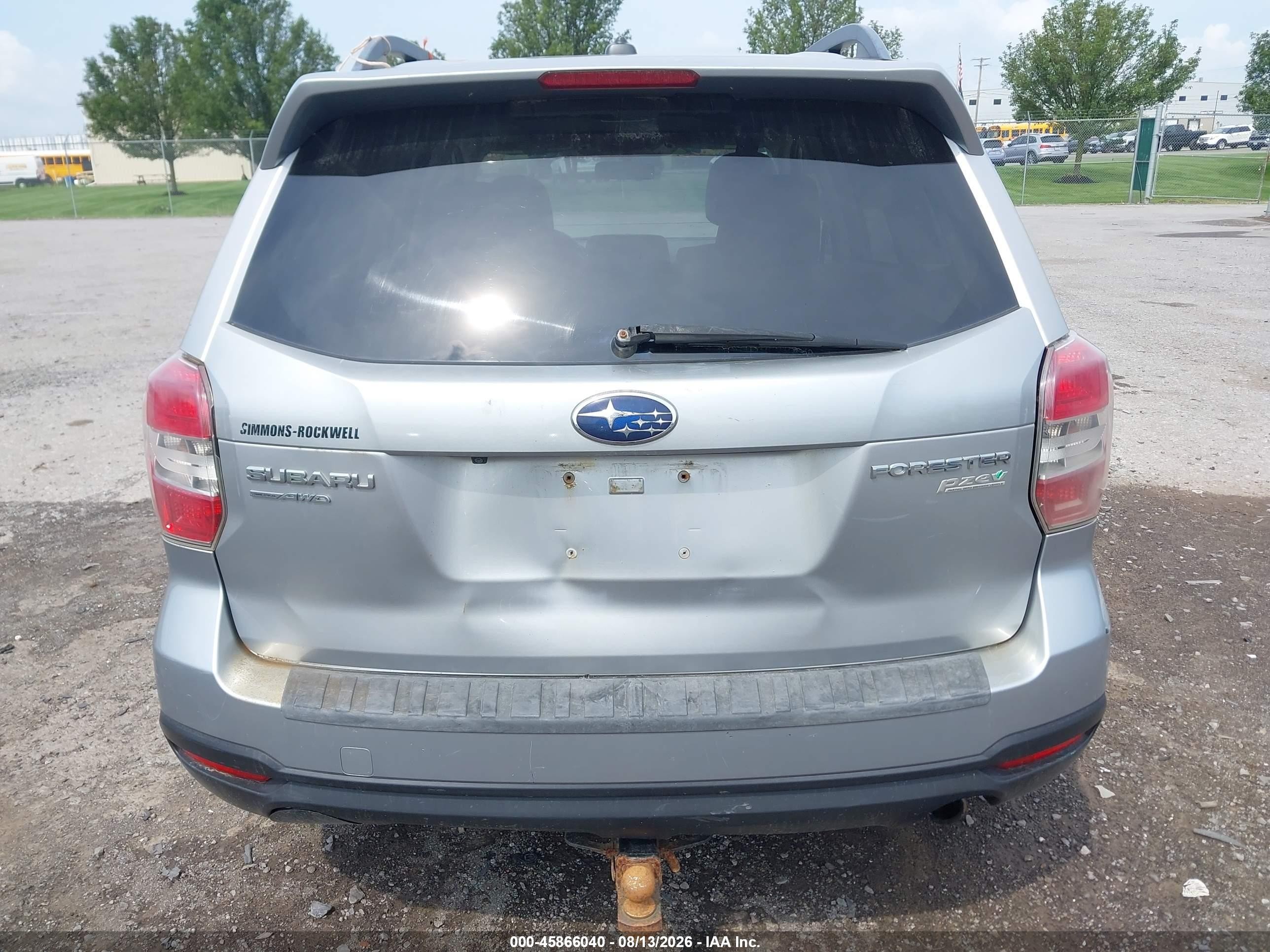 2014 Subaru Forester 2.5i Limited Silver vin: JF2SJAJC0EH513666