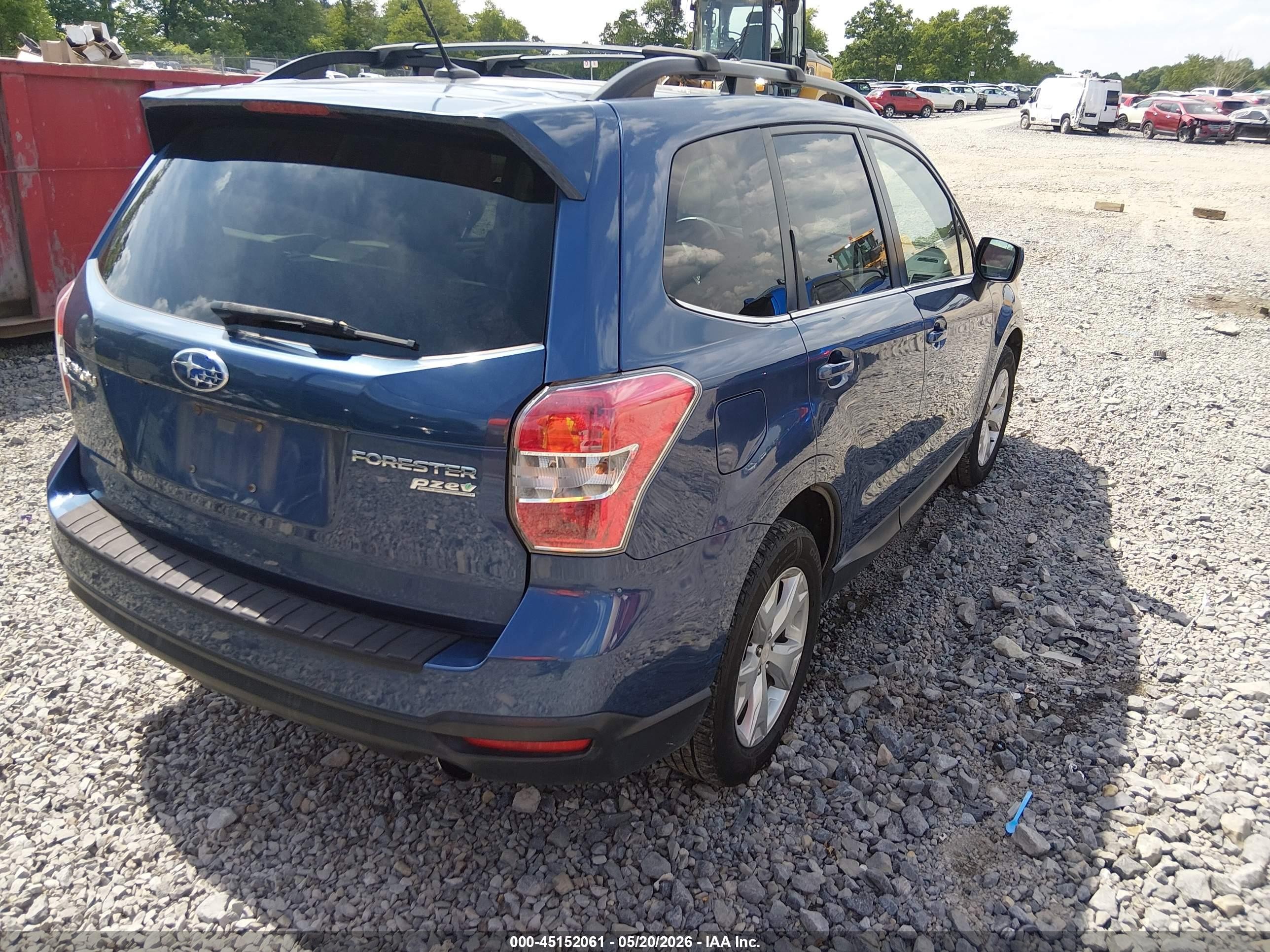 2014 Subaru Forester 2.5i Limited Blue vin: JF2SJAJC0EH557117