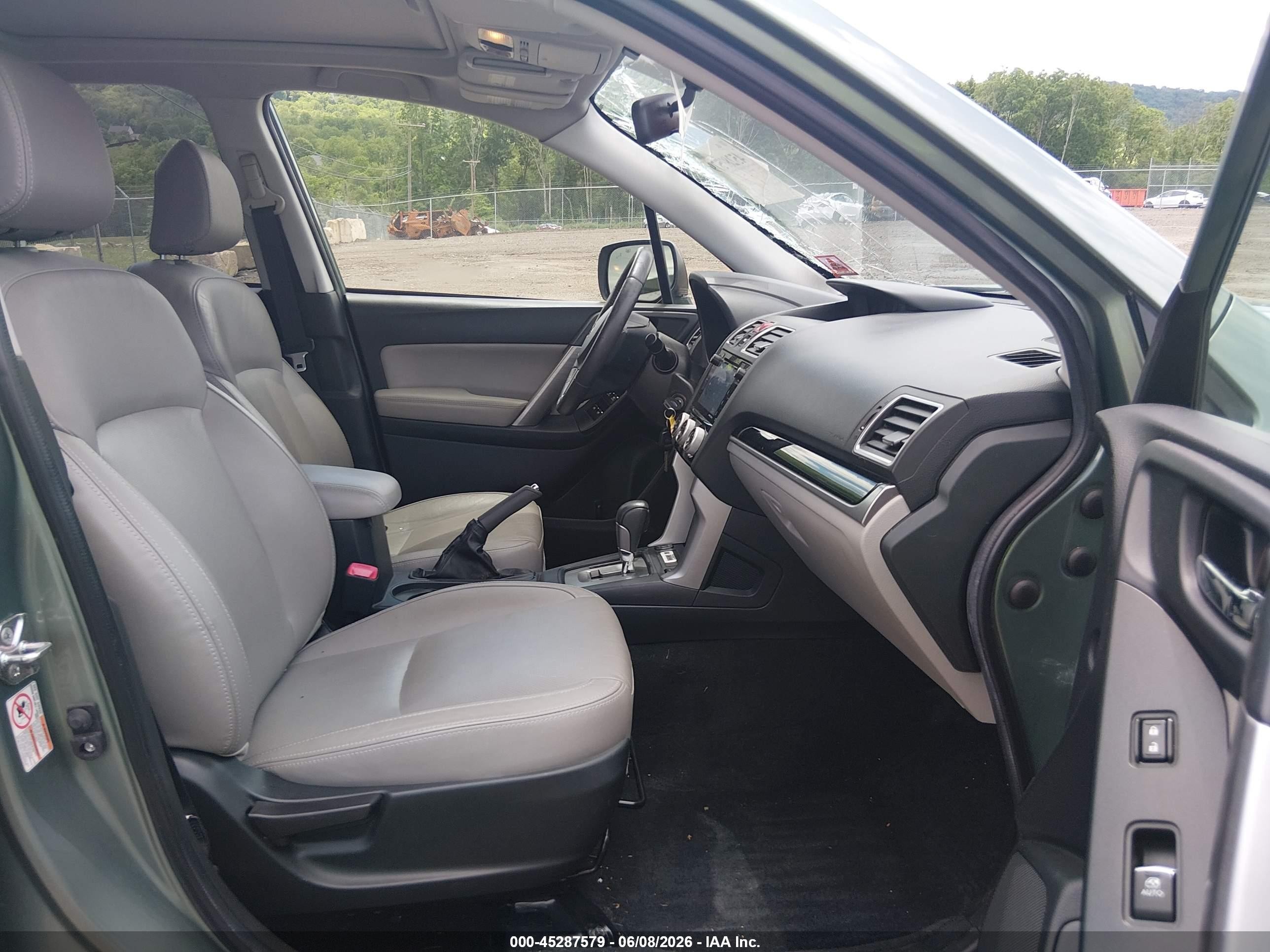 2017 Subaru Forester 2.5i Limited Зеленый vin: JF2SJAJC0HH400997
