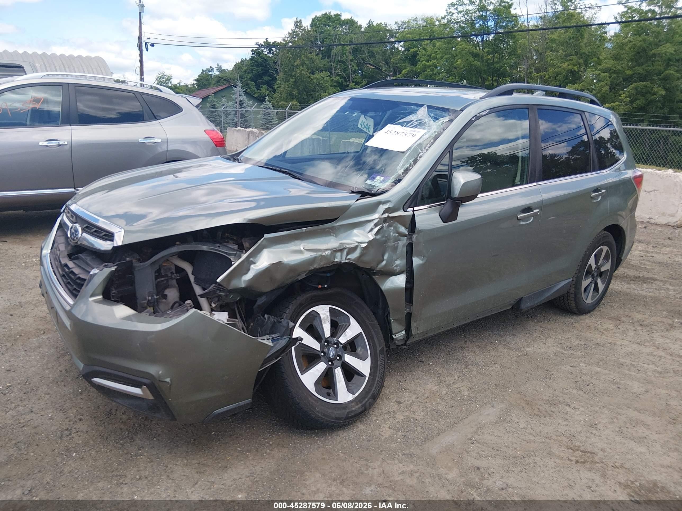 2017 Subaru Forester 2.5i Limited Зеленый vin: JF2SJAJC0HH400997