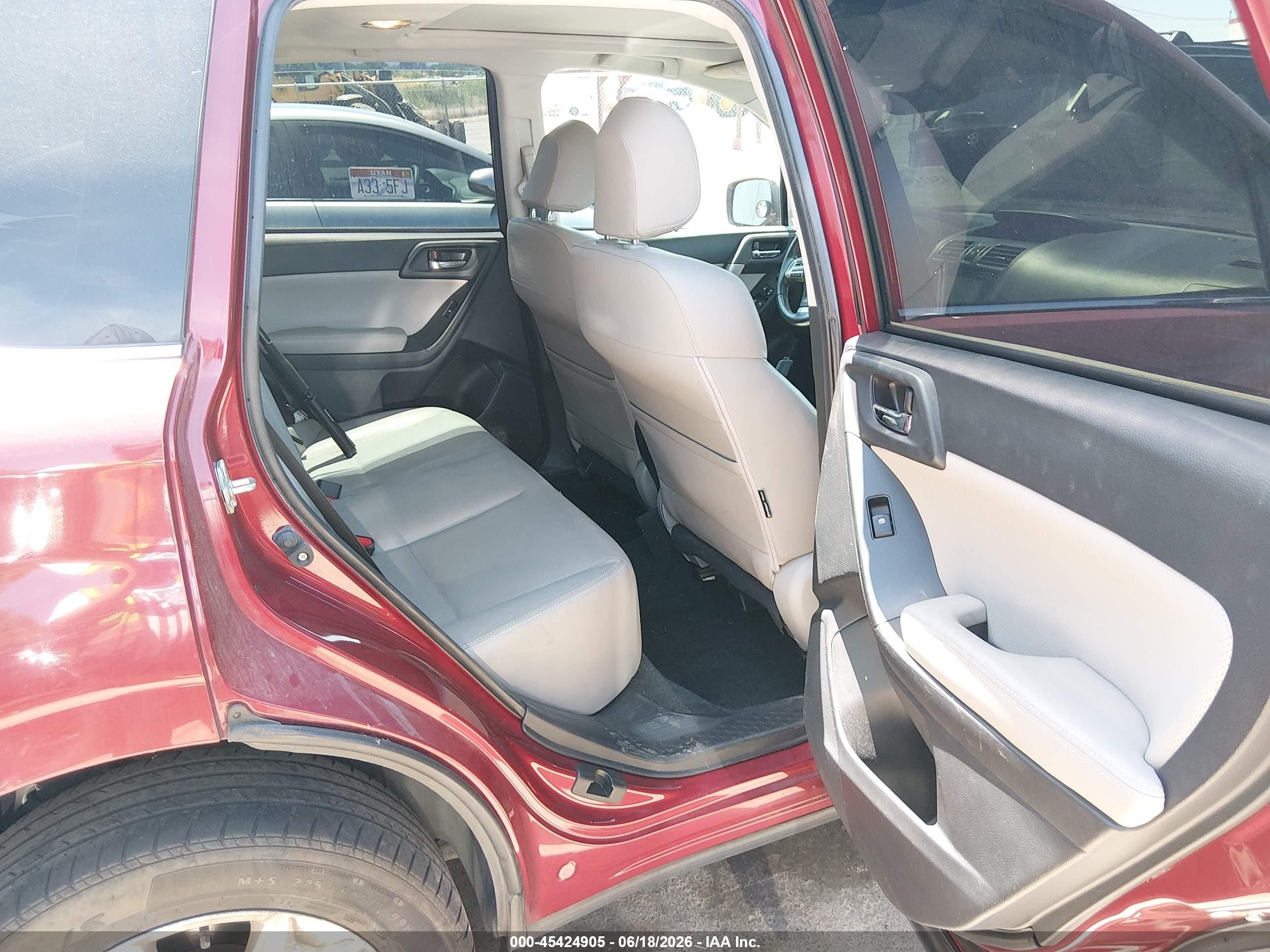 2014 Subaru Forester 2.5i Limited Красный vin: JF2SJAJC1EH408358