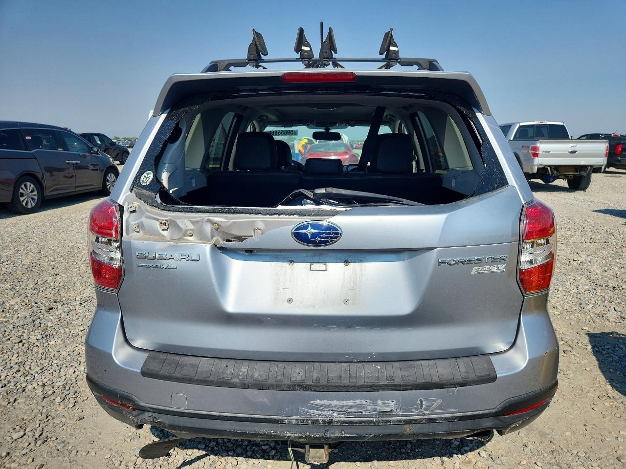 2014 Subaru Forester 2.5i Limited Silver vin: JF2SJAJC2EH520280