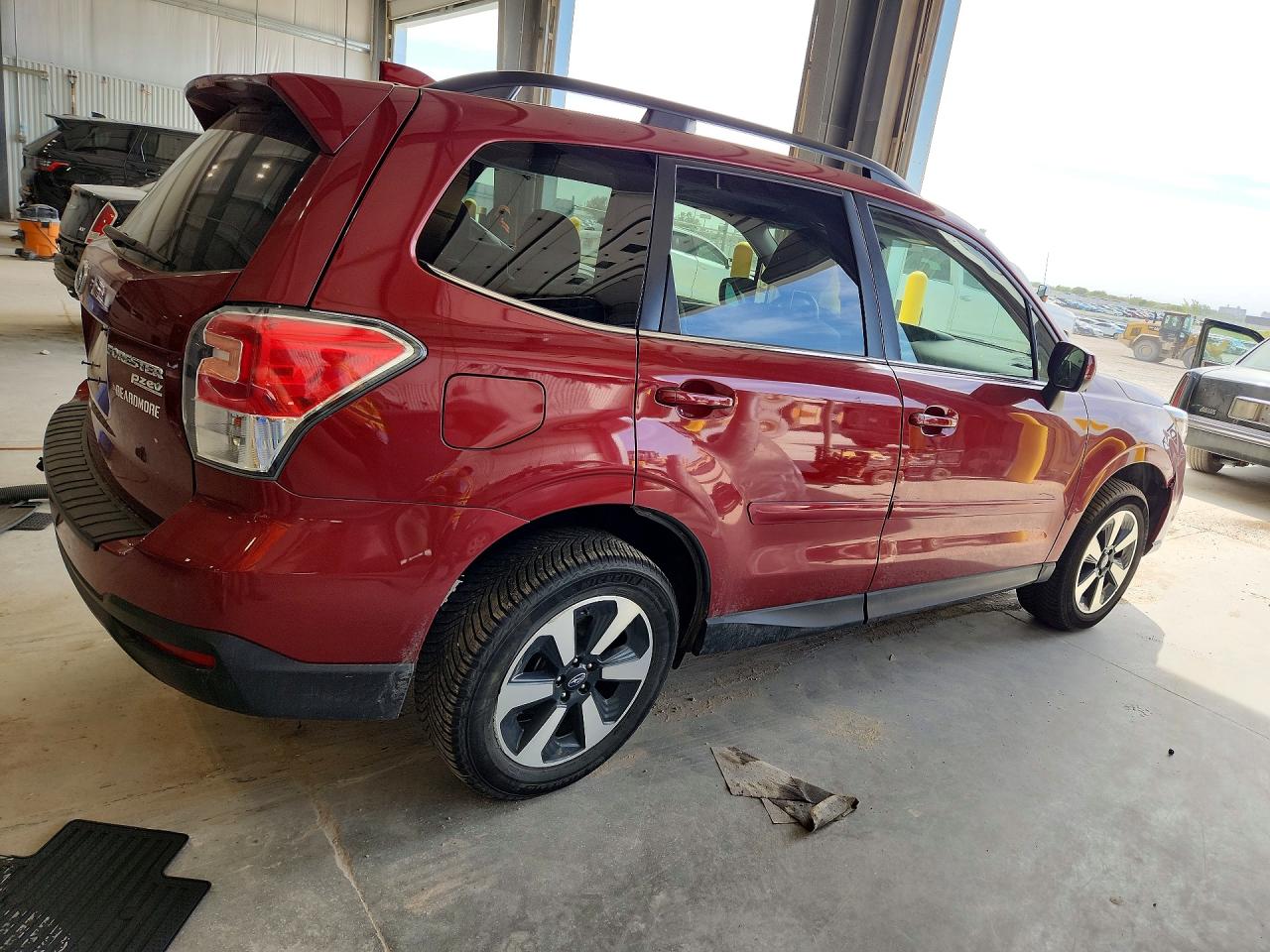 2017 Subaru Forester 2.5i Limited Maroon vin: JF2SJAJC2HH571301