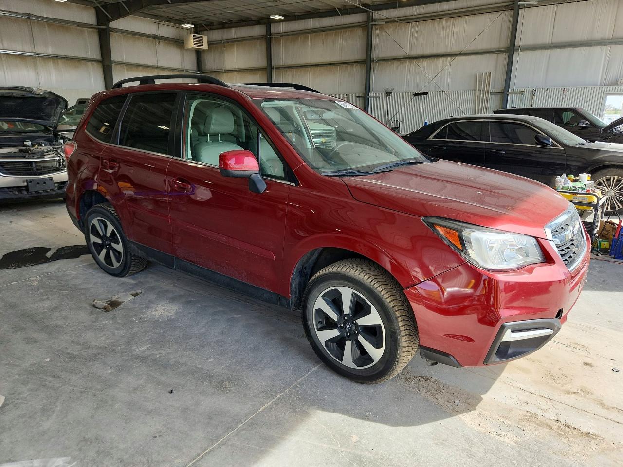 2017 Subaru Forester 2.5i Limited Maroon vin: JF2SJAJC2HH571301
