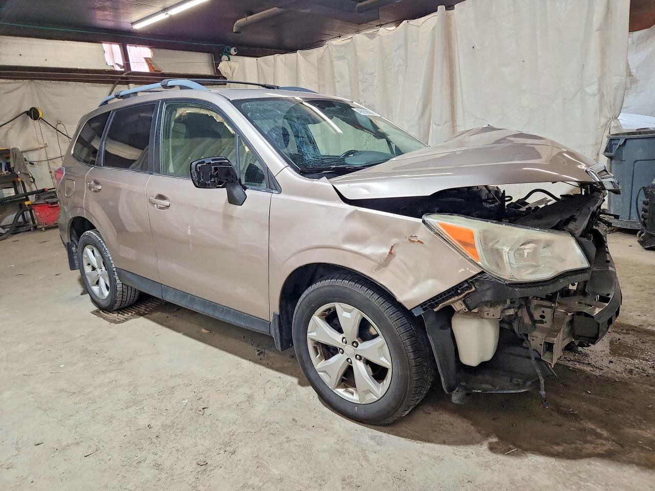 2014 Subaru Forester 2.5i Limited Beige vin: JF2SJAJC3EH456511